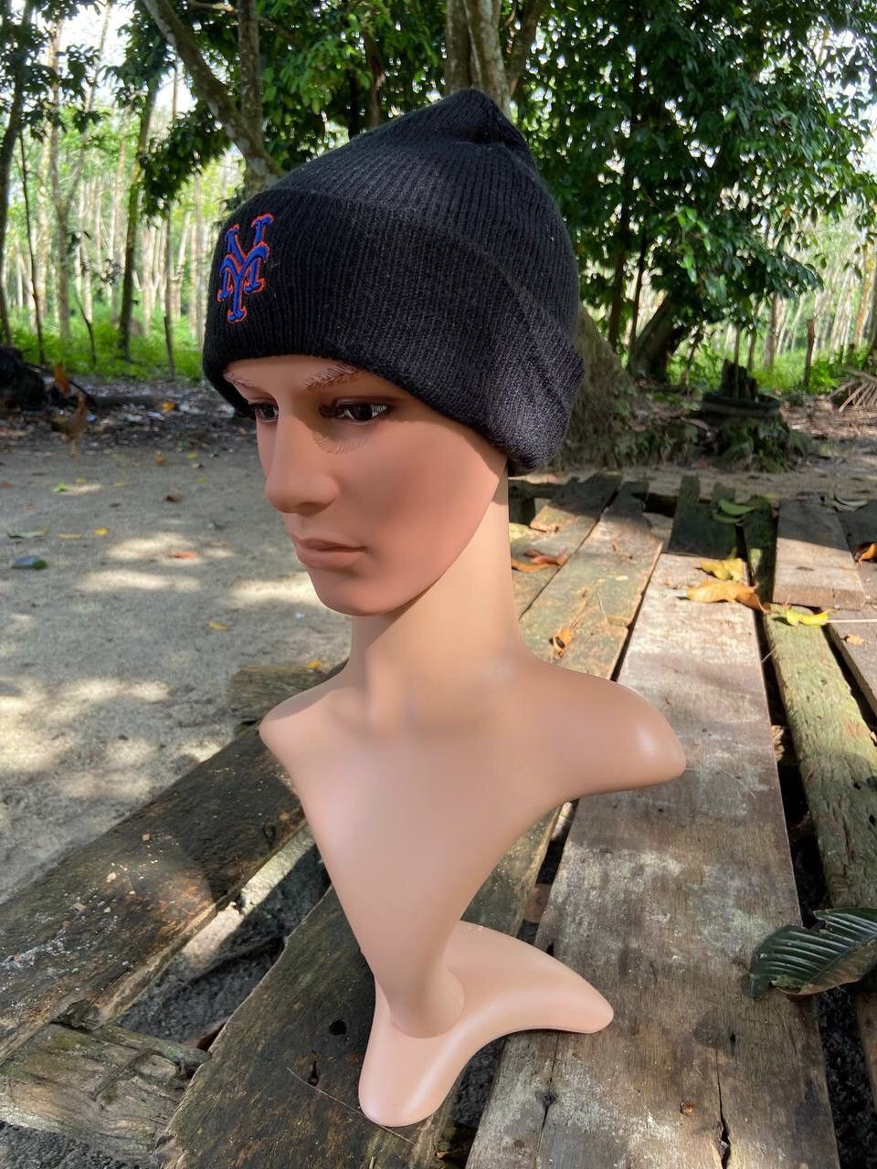 MLB × Vintage Vintage Y2K New York Yankees Beanie Hat Size ONE SIZE - 3 Thumbnail