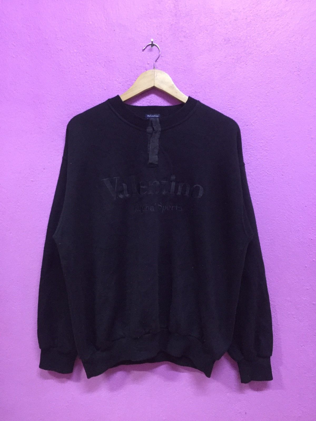 Valentino Vintage Valentino Alphasports Sweatshirts Size L Size US L / EU 52-54 / 3 - 1 Thumbnail