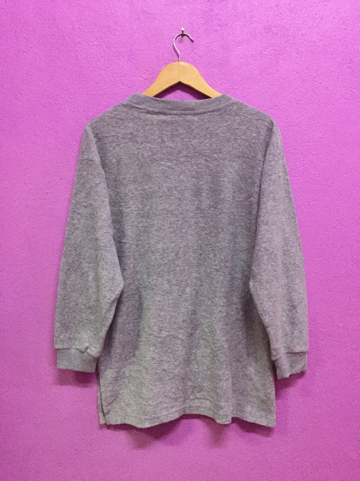 Valentino Vintage 90’s Rodhos Valentino Sweatshirts Size L Size US L / EU 52-54 / 3 - 2 Thumbnail