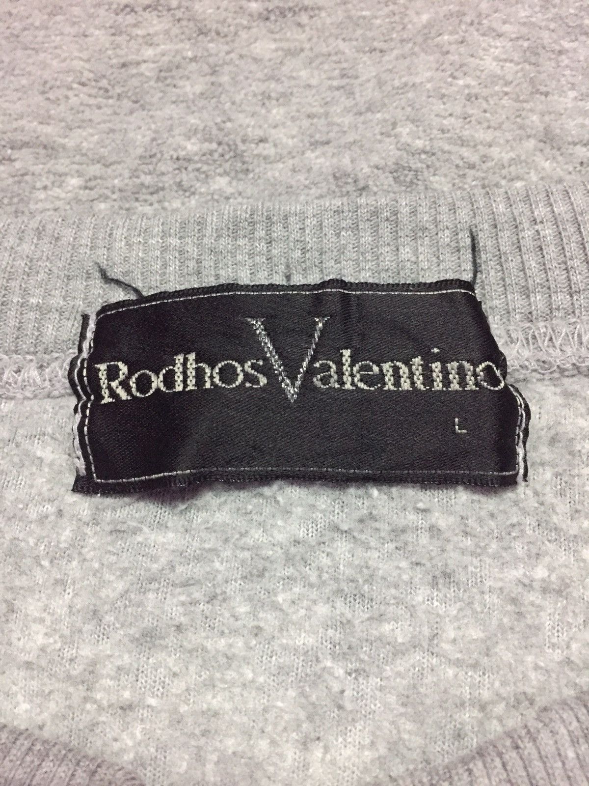 Valentino Vintage 90’s Rodhos Valentino Sweatshirts Size L Size US L / EU 52-54 / 3 - 3 Thumbnail