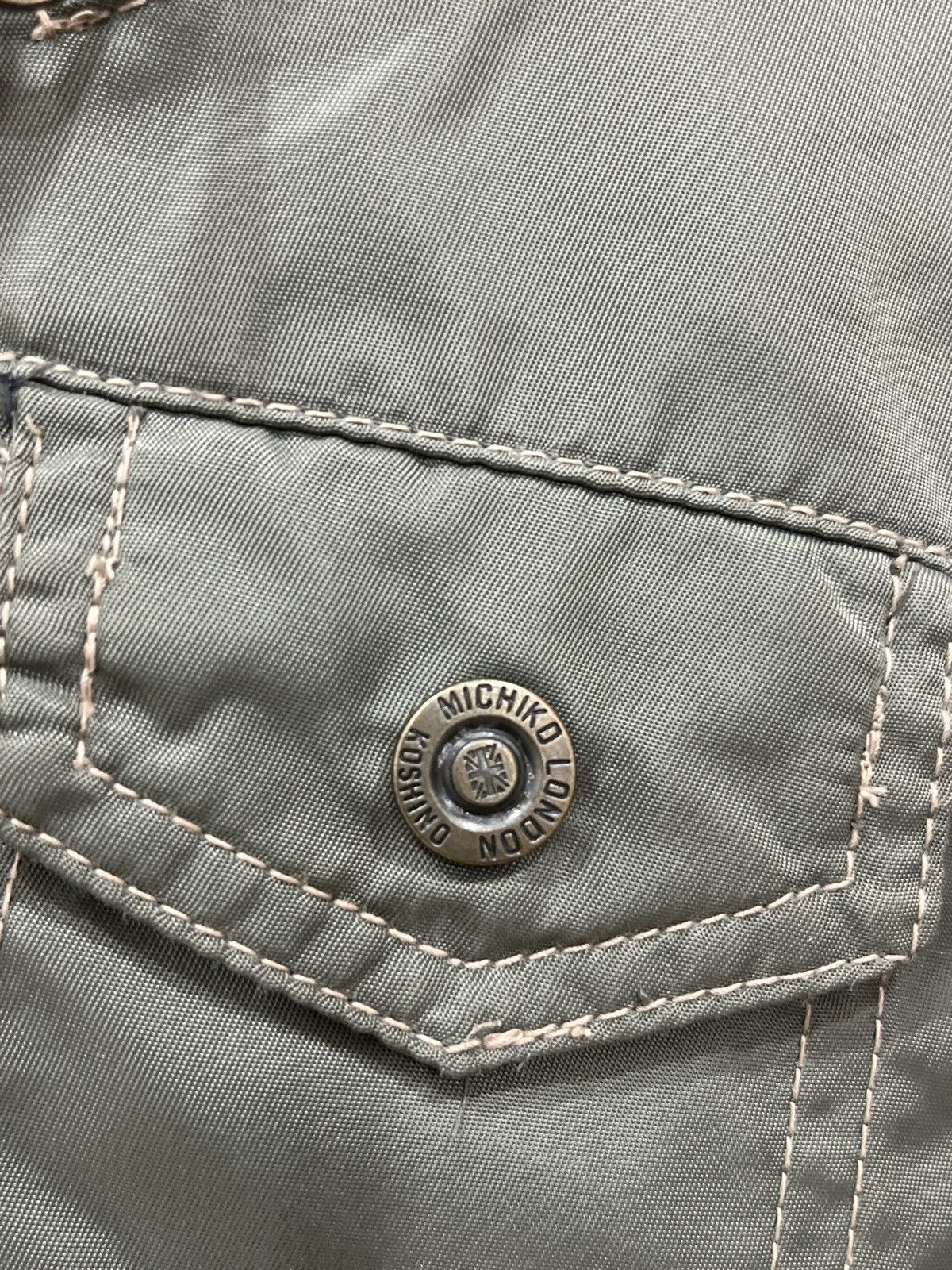 Michiko Koshino London (Eeee). MICHIKO LONDON KOSHINO SEOUL BOMBER JACKET Size US M / EU 48-50 / 2 - 13 Thumbnail