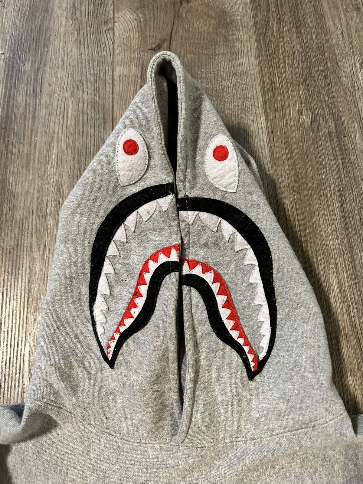 Bape Bape shark hoodie pullover grey size medium Size US M / EU 48-50 / 2 - 3 Thumbnail