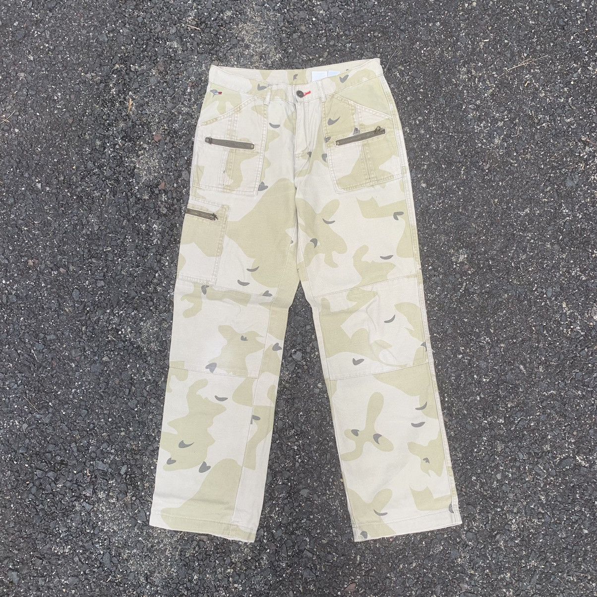 Tommy Hilfiger TOMMY HILFINGER DOUBLEKNEE UTILITY CAMOUFLAGE JEANS TROUSERS Size US 28 / EU 44 - 1 Thumbnail