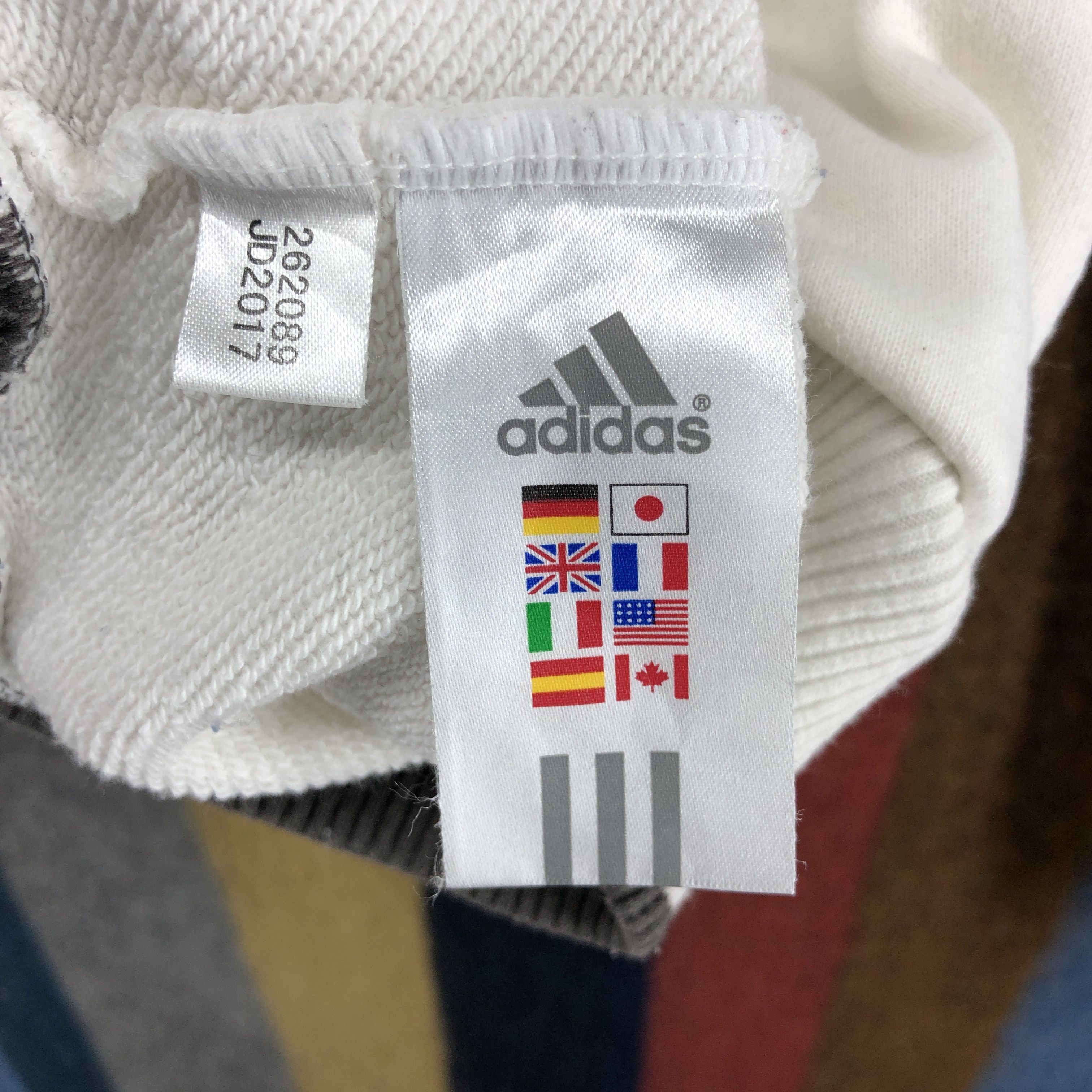 Adidas ADIDAS THREE STRIPE Crew Neck Sweatshirt #0230/K Size XS / US 0-2 / IT 36-38 - 7 Thumbnail