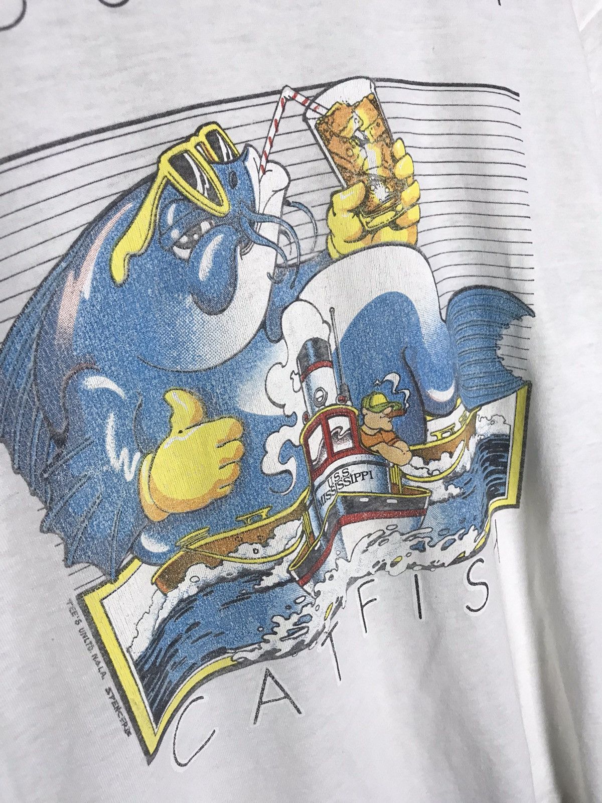 Vintage Vintage Louisiana Catfish funny single stitch t-shirt Size US XL / EU 56 / 4 - 4 Thumbnail