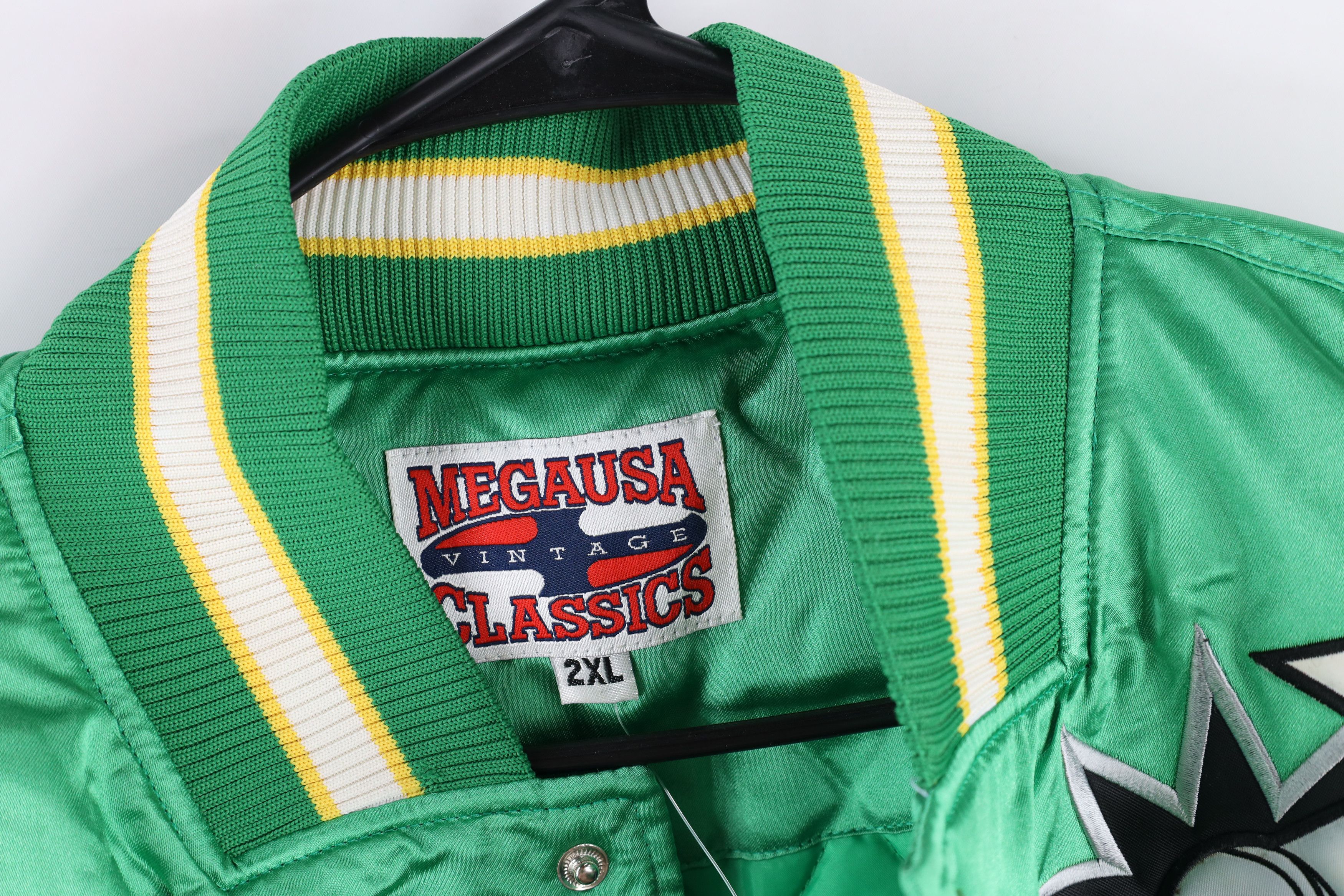 Vintage NOS Vintage NBA Basketball Team Logo Satin Bomber Jacket 2XL Size US XXL / EU 58 / 5 - 6 Thumbnail