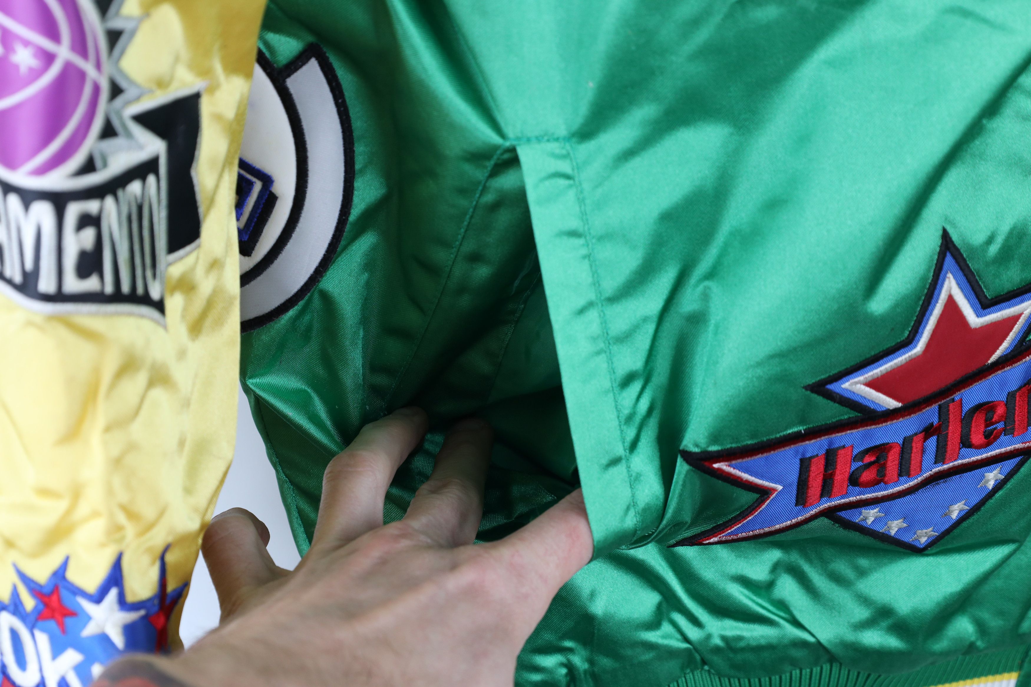 Vintage NOS Vintage 90s Streetwear Team Logo Satin Bomber Jacket Size US XL / EU 56 / 4 - 10 Thumbnail