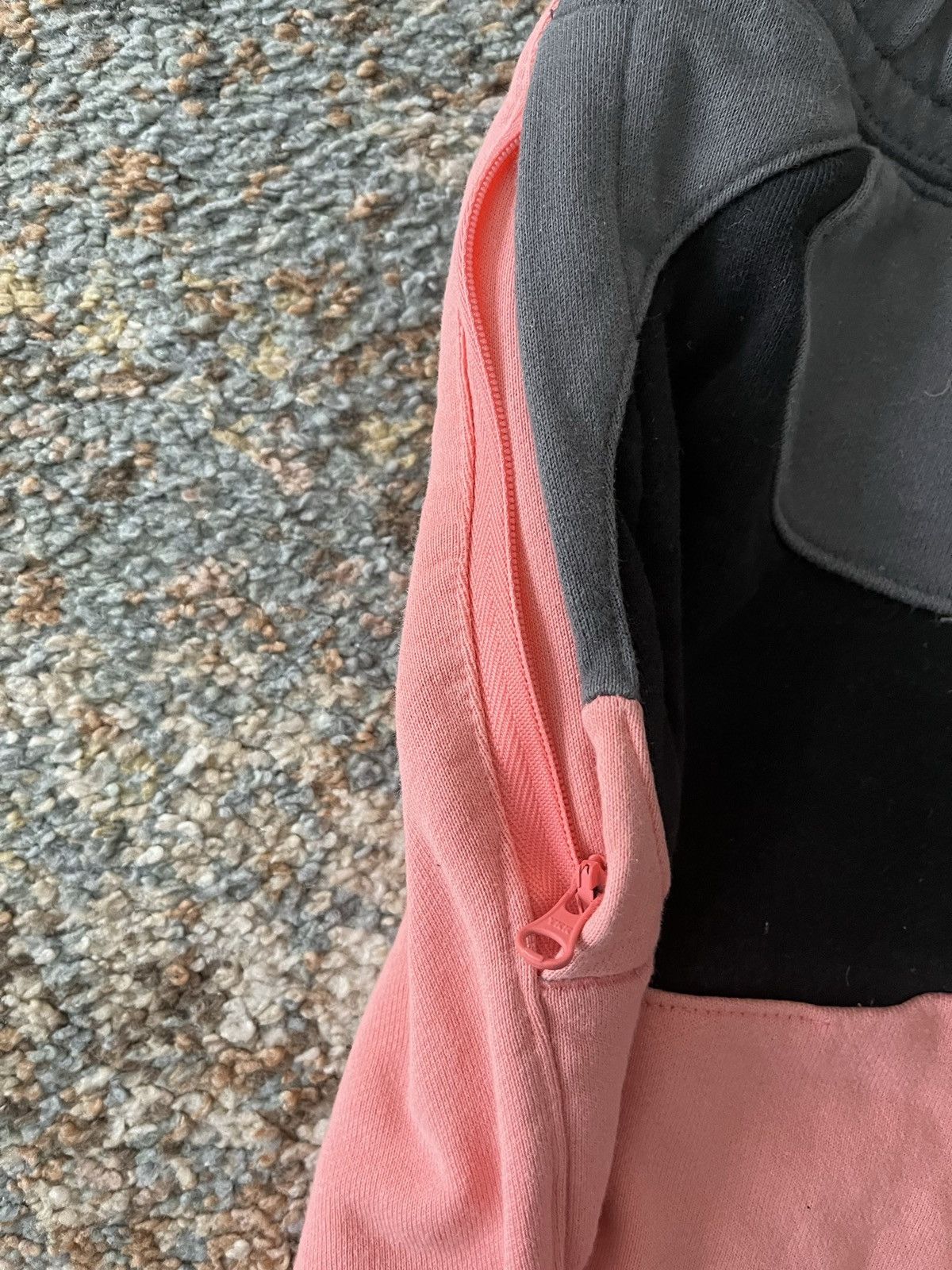 Nike VTG Nike Colorblock Sweatshorts Black Pink Large Y2K Size US 32 / EU 48 - 3 Thumbnail