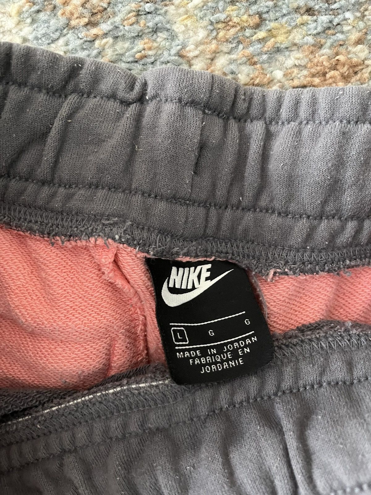 Nike VTG Nike Colorblock Sweatshorts Black Pink Large Y2K Size US 32 / EU 48 - 4 Thumbnail