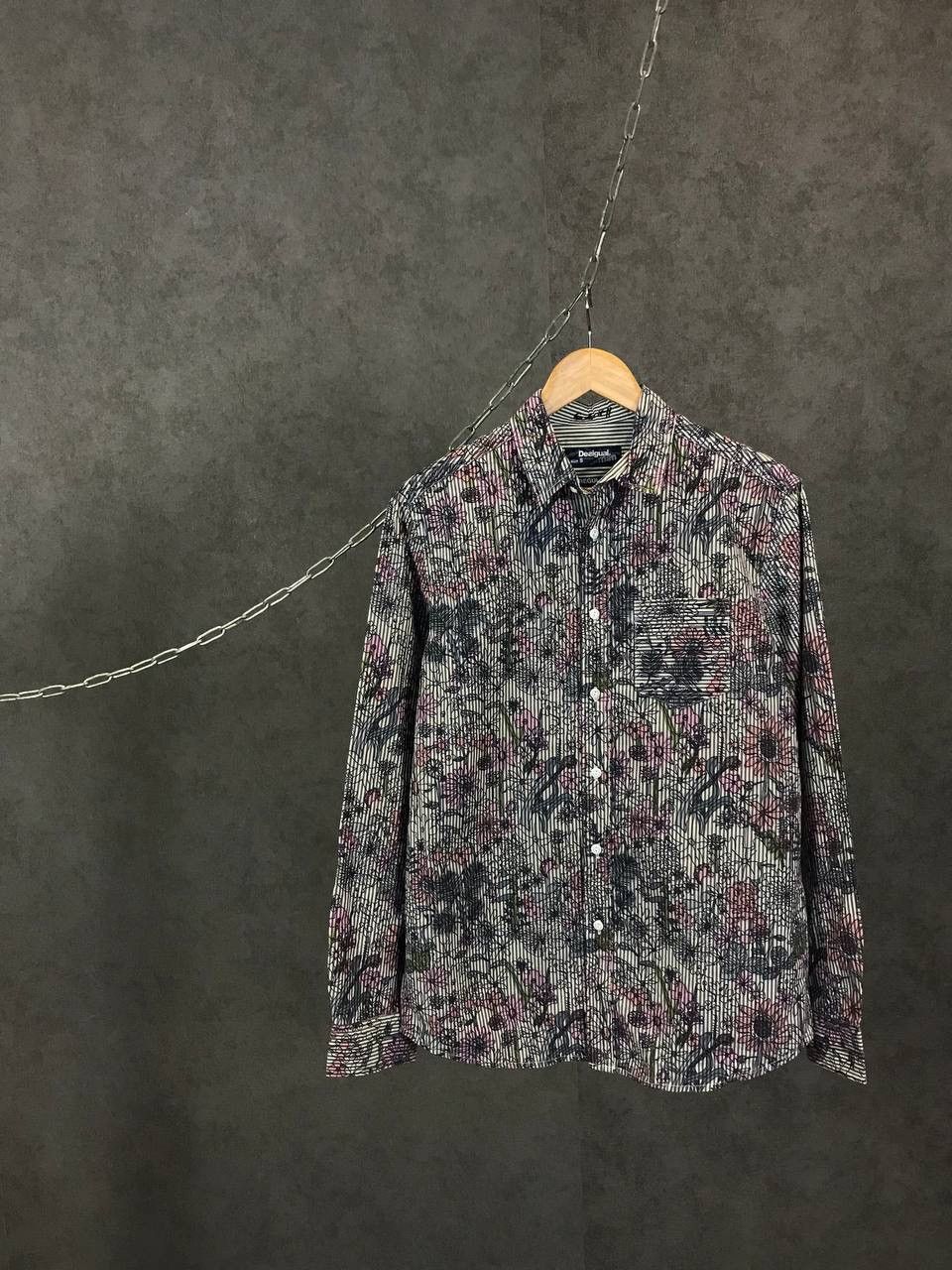 Desigual Desigual crazy designer shirt Size US S / EU 44-46 / 1 - 1 Thumbnail