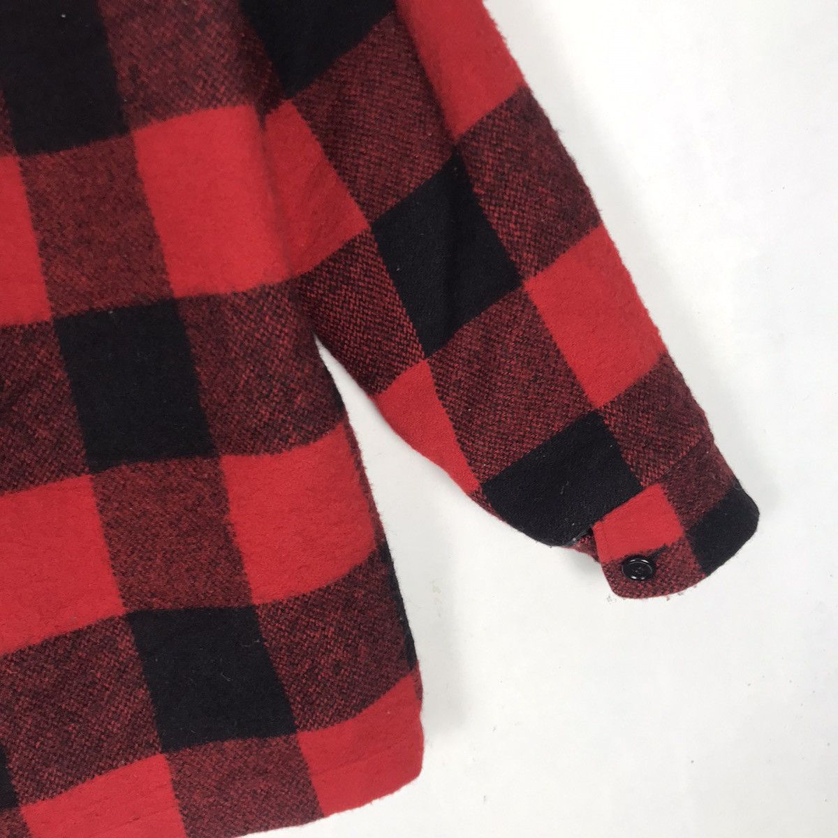 Woolrich Woolen Mills Vintage Woolrich Red Checks Plaid Wool Winter Jacket Size US M / EU 48-50 / 2 - 8 Thumbnail