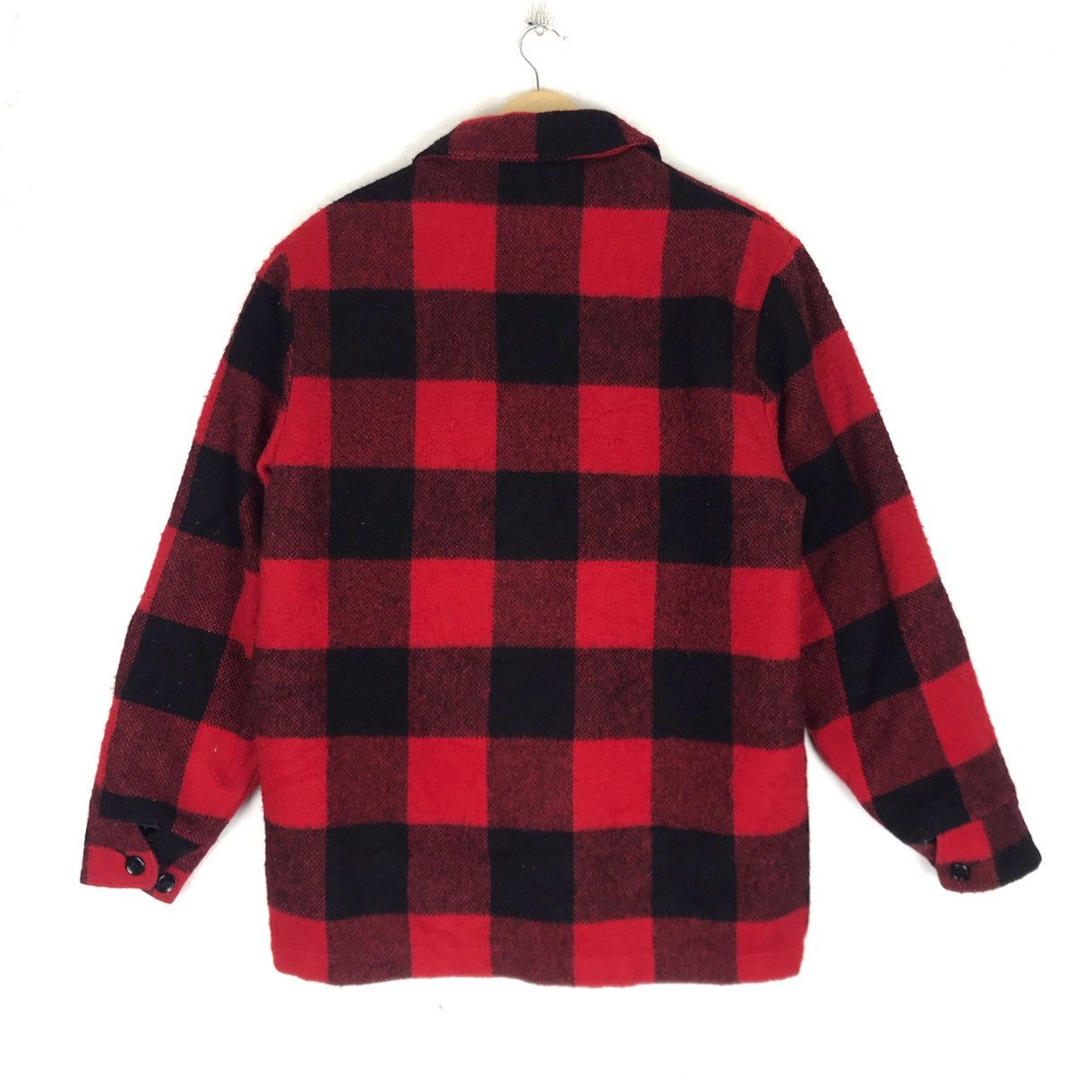 Woolrich Woolen Mills Vintage Woolrich Red Checks Plaid Wool Winter Jacket Size US M / EU 48-50 / 2 - 3 Thumbnail