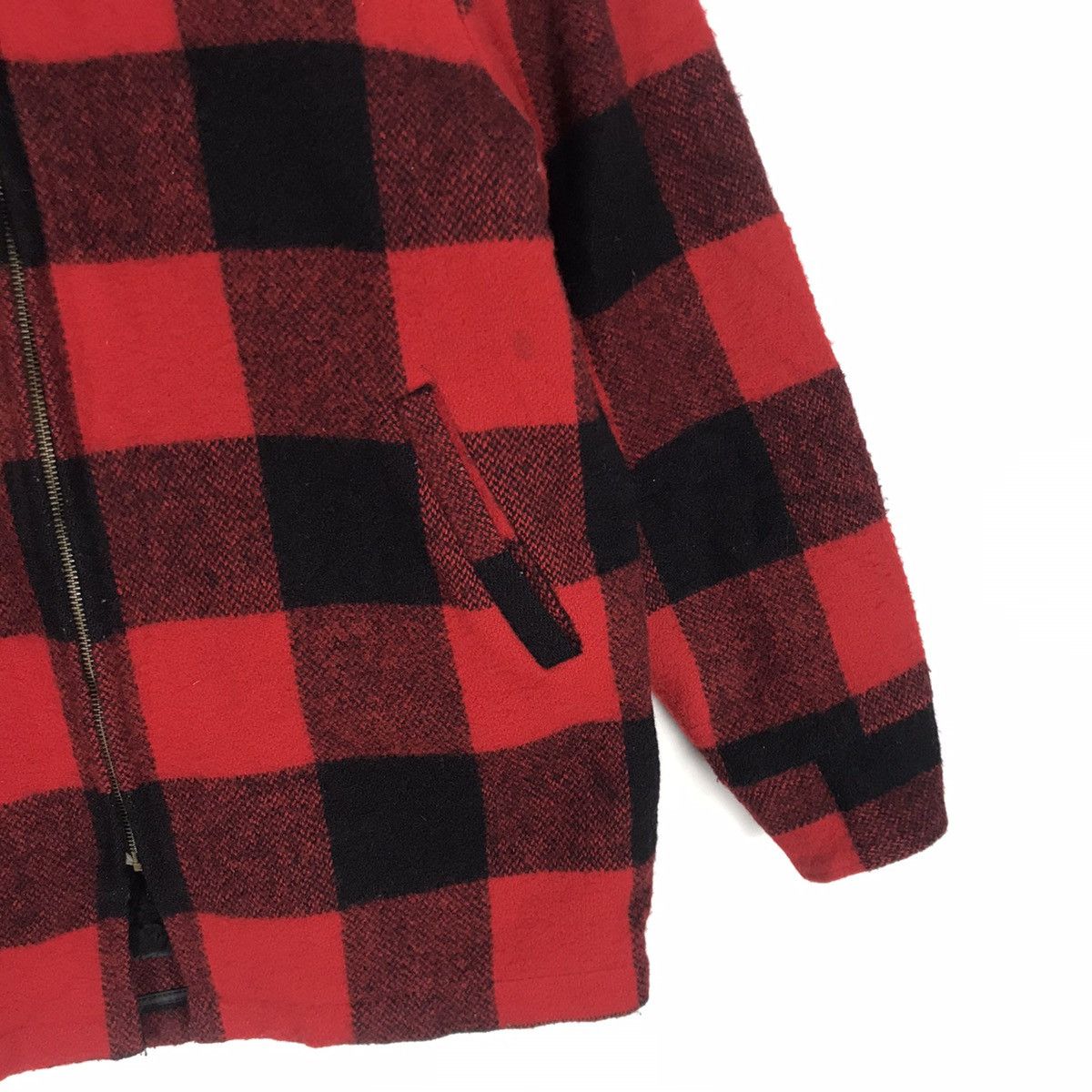 Woolrich Woolen Mills Vintage Woolrich Red Checks Plaid Wool Winter Jacket Size US M / EU 48-50 / 2 - 5 Thumbnail