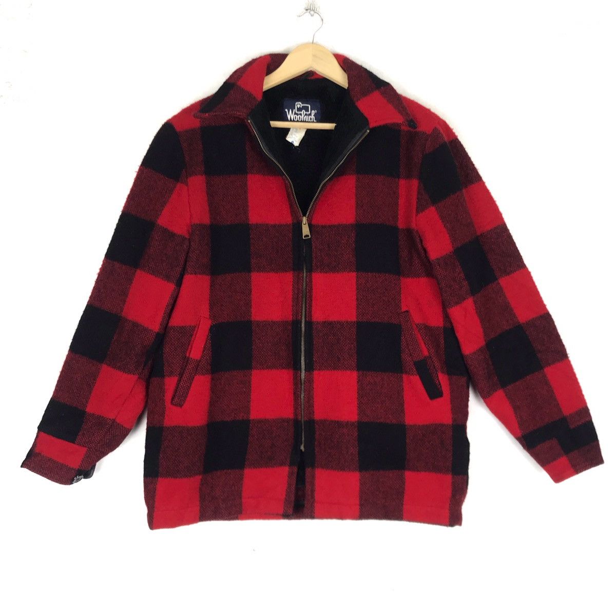 Woolrich Woolen Mills Vintage Woolrich Red Checks Plaid Wool Winter Jacket Size US M / EU 48-50 / 2 - 1 Thumbnail
