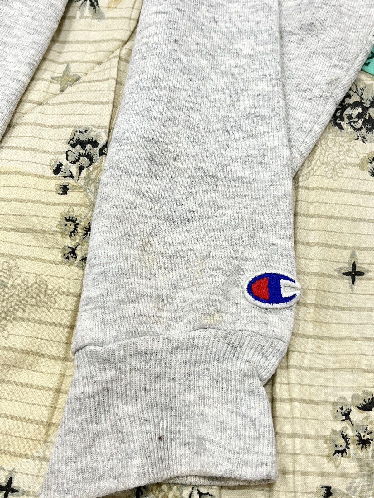 Champion (Eeee).🔥🔥🔥STEALS VINTAGE CHAMPION NBA CHARLOTTE HORNETS Size US L / EU 52-54 / 3 - 17 Thumbnail