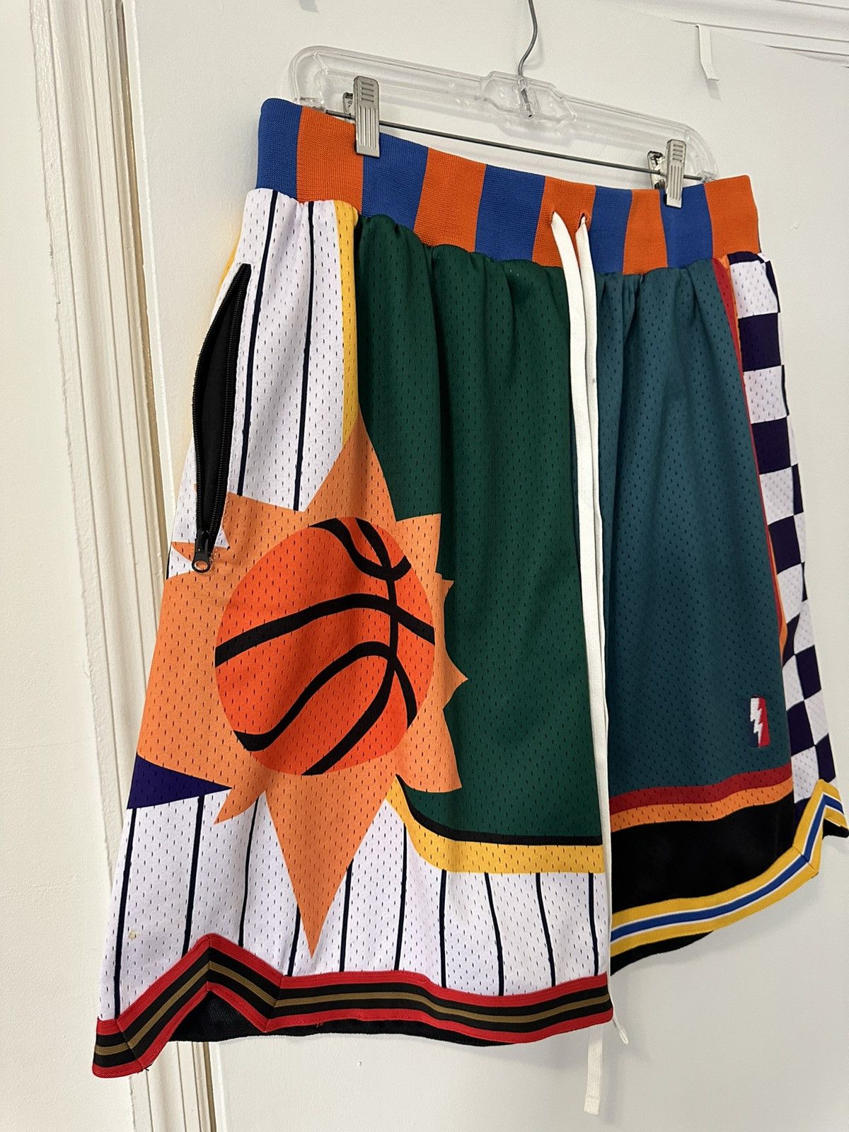 Collect and Select “What The, part 2” Shorts, size XXL Size US 38 / EU 54 - 2 Thumbnail