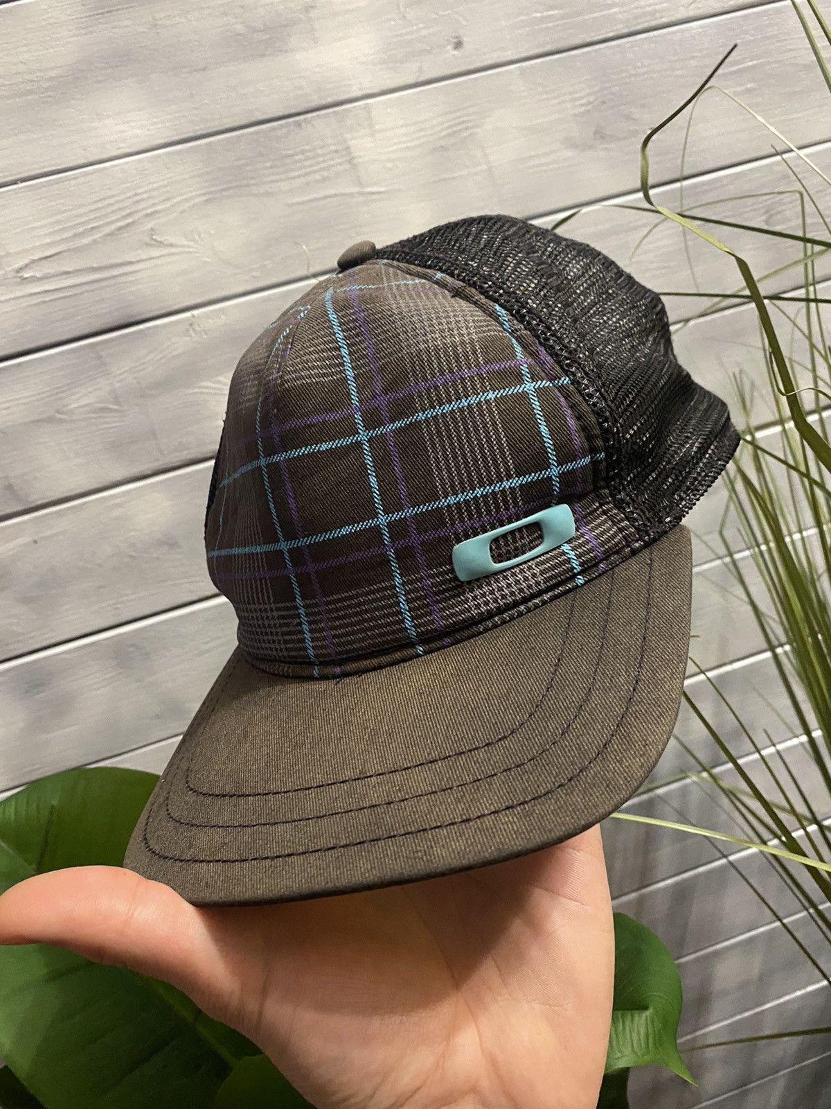 Japanese Brand Thrashed Oakley hat. Y2K Size ONE SIZE - 1 Thumbnail