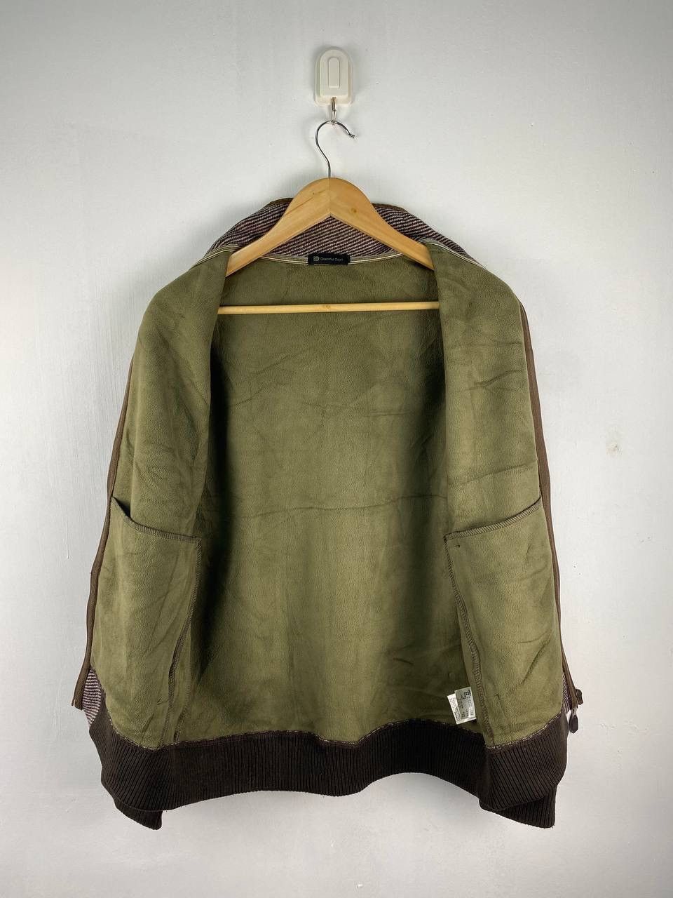 Japanese Brand Vintage Graceful Day Varsity Jacket Brown Travis Scott Style Size US L / EU 52-54 / 3 - 3 Thumbnail