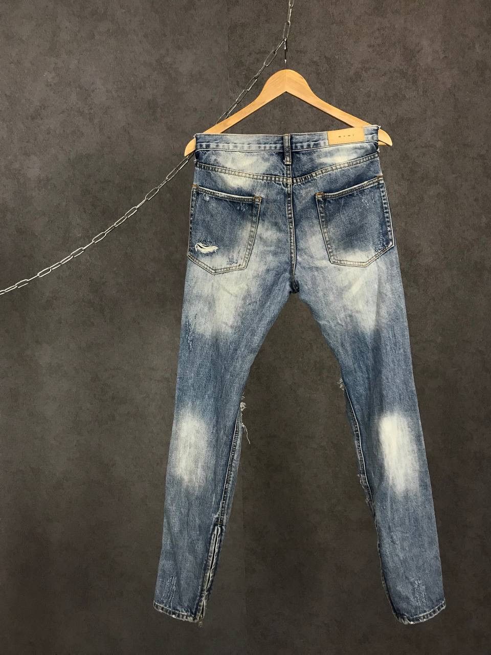 MNML MNML distressed denim jeans Size US 31 - 7 Thumbnail