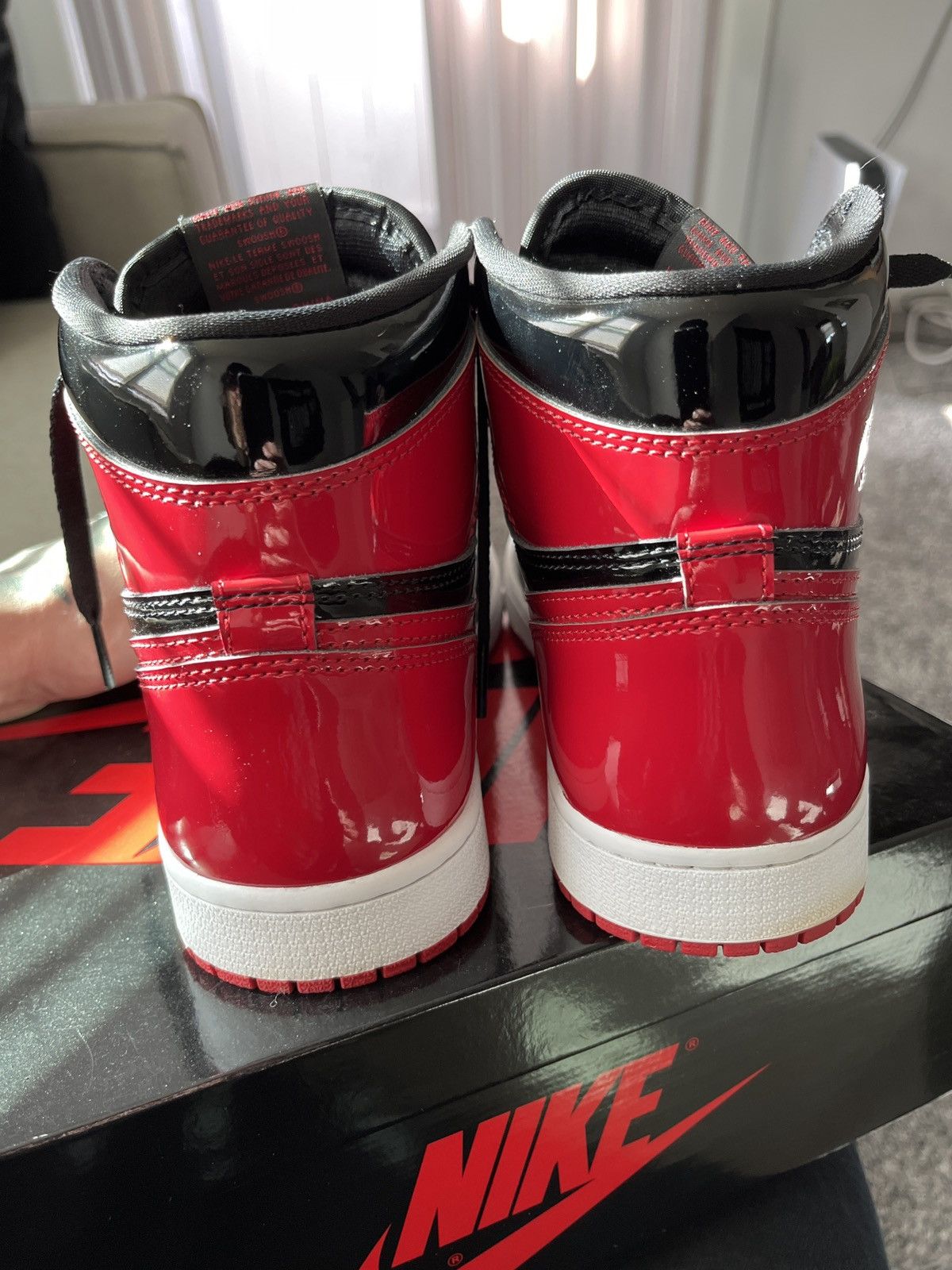 Jordan Brand Air Jordan 1 high patent bred Size US 8.5 / EU 41-42 - 3 Thumbnail