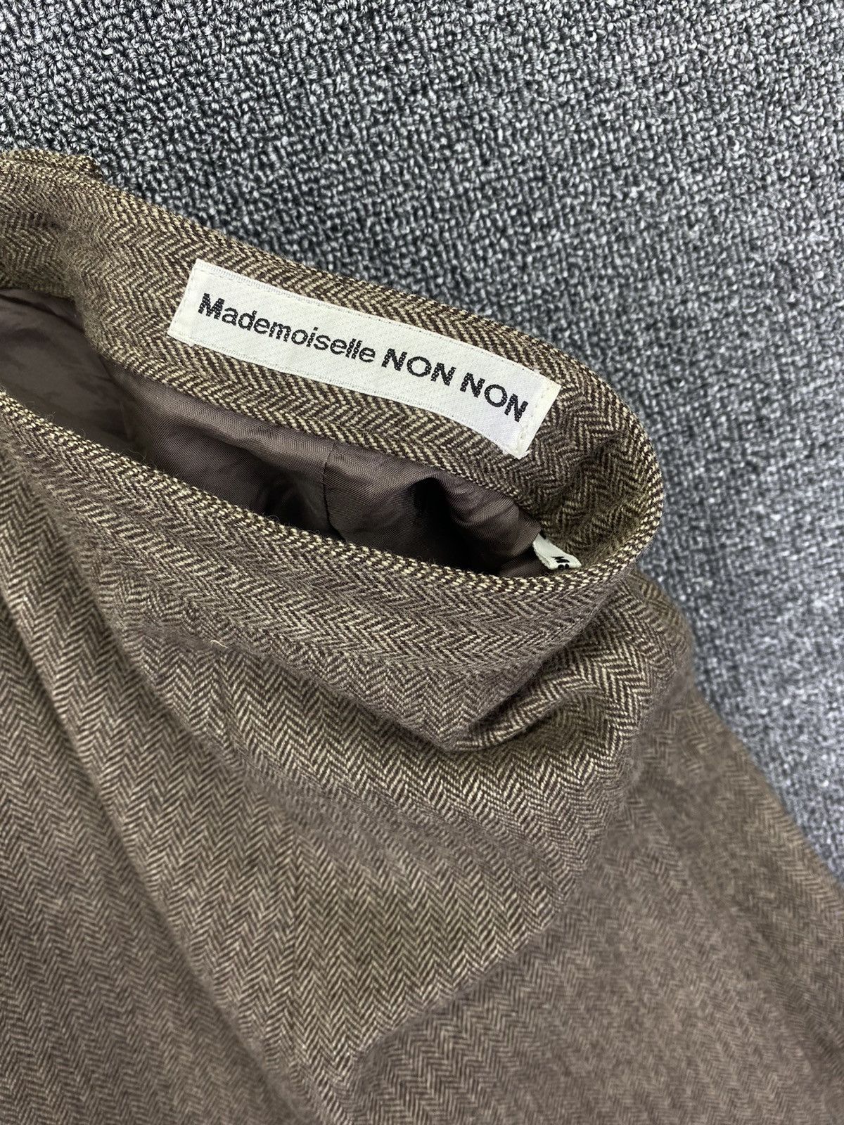 Issey Miyake Mademoiselle Non Non By Issey Miyake Wool Beigi Pleats Skirt Size 24" / US 00 / IT 34 - 2 Thumbnail