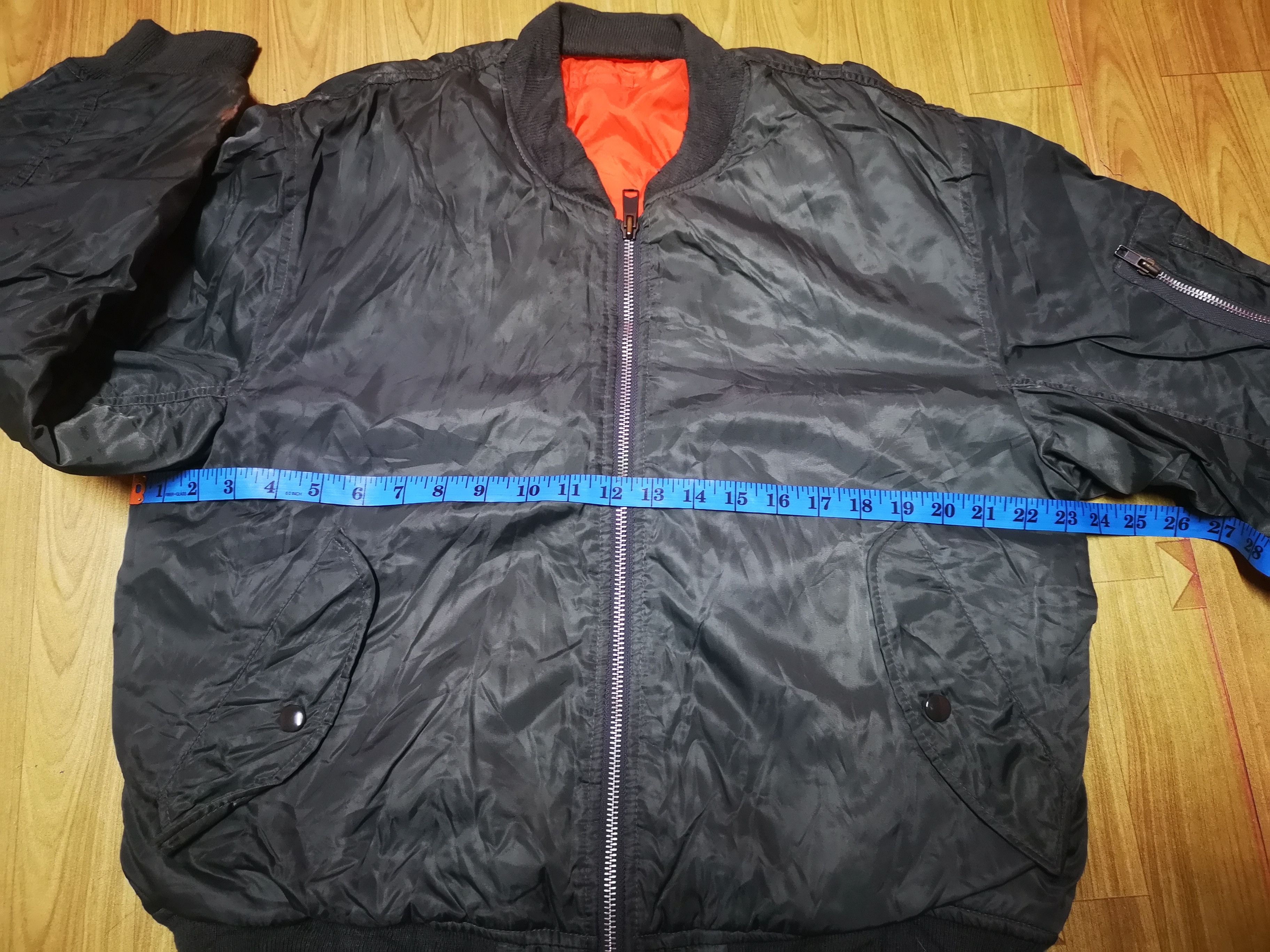 Uniqlo Bomber Jacket uniqlo Size US M / EU 48-50 / 2 - 8 Thumbnail