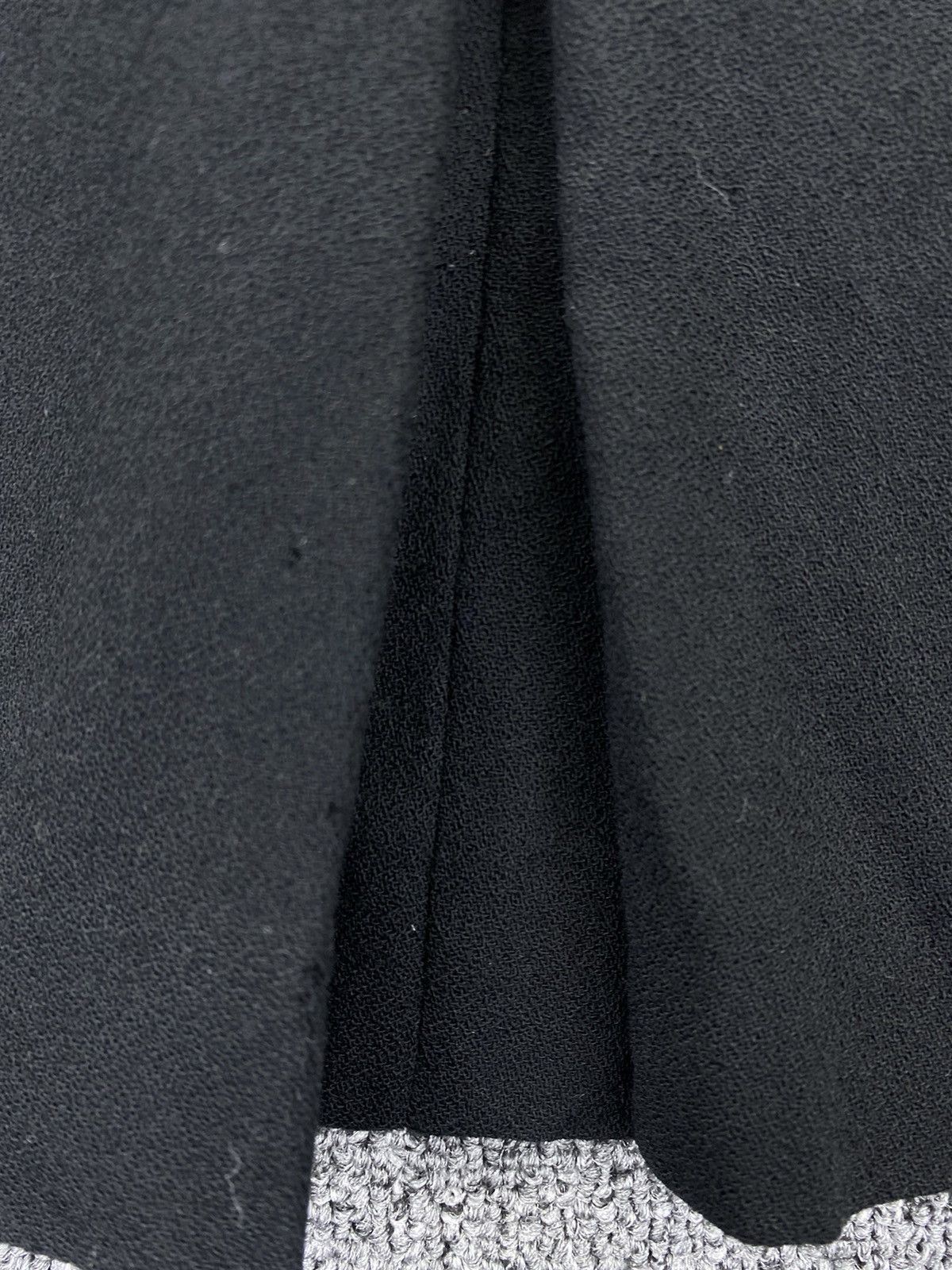 Christian Dior Monsieur Vintage 80s Dior Virgin Wool Black Midi Skirts Size 28" / US 6 / IT 42 - 11 Thumbnail