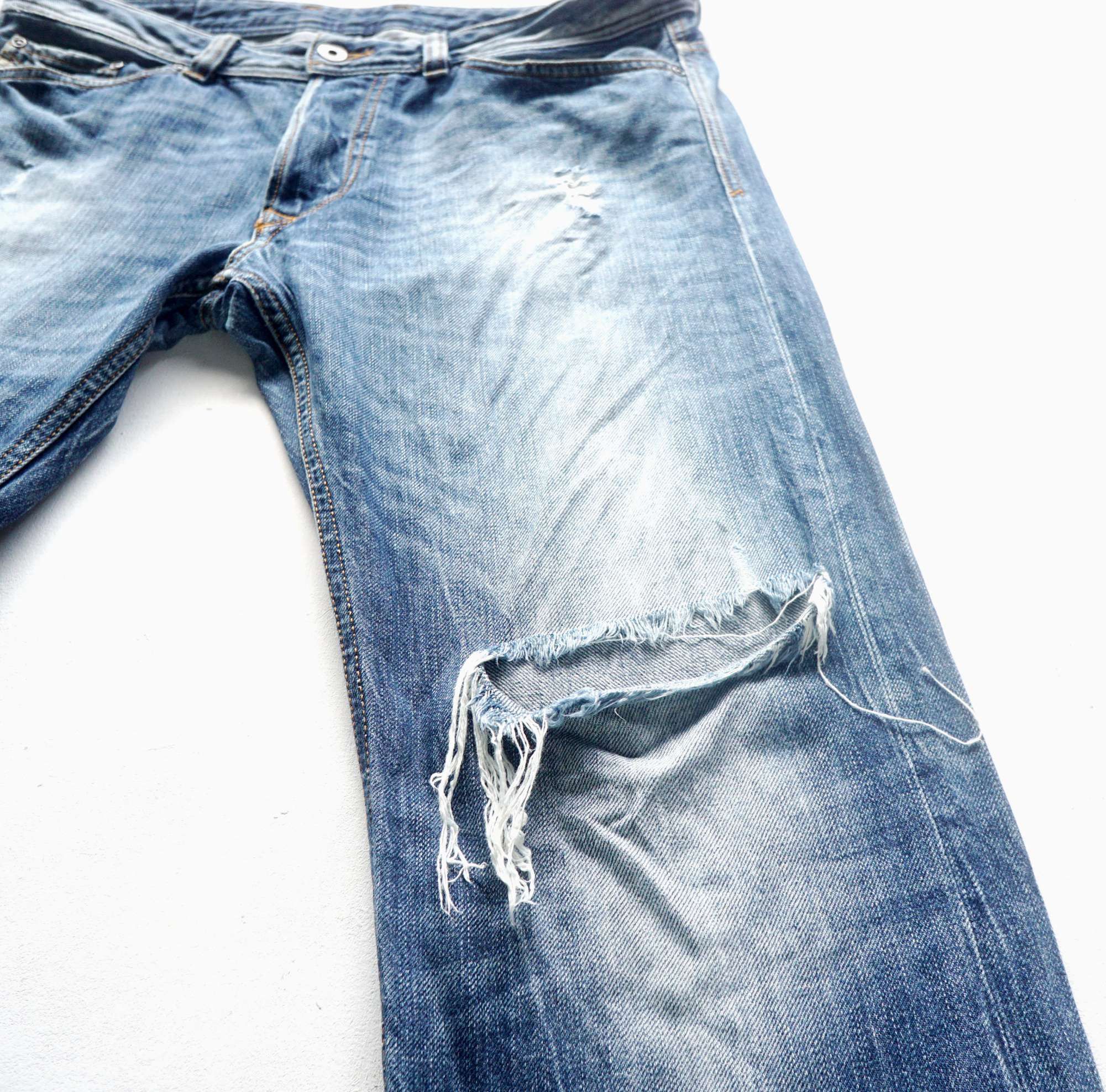 Diesel DIESEL VIKER Button-Fly Ripped Jeans Size US 34 / EU 50 - 4 Thumbnail
