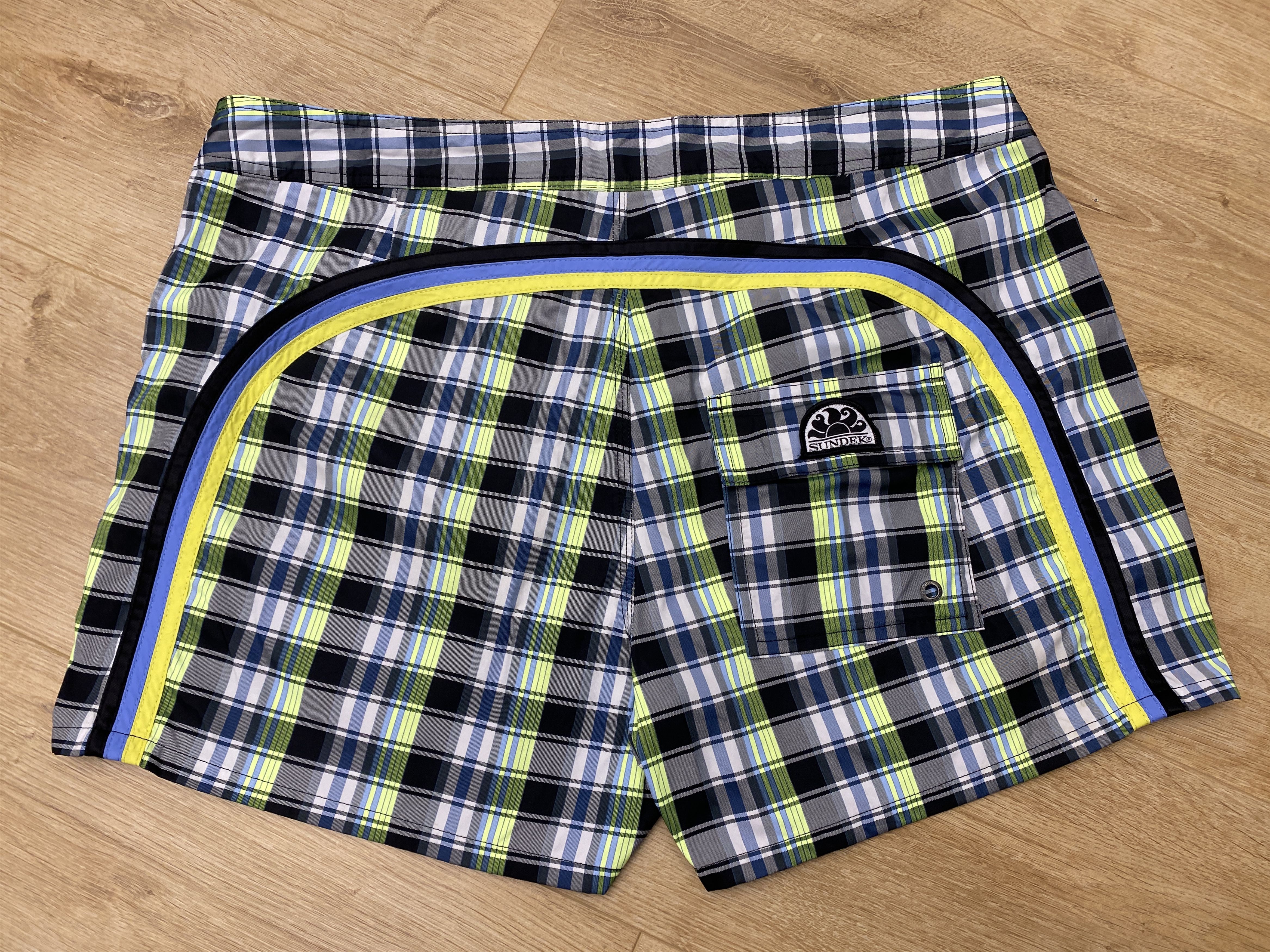Sundek Nova Check Sundek 36 Board Shorts Trunks Bath Suit 36 L XL Size US 36 / EU 52 - 1 Thumbnail