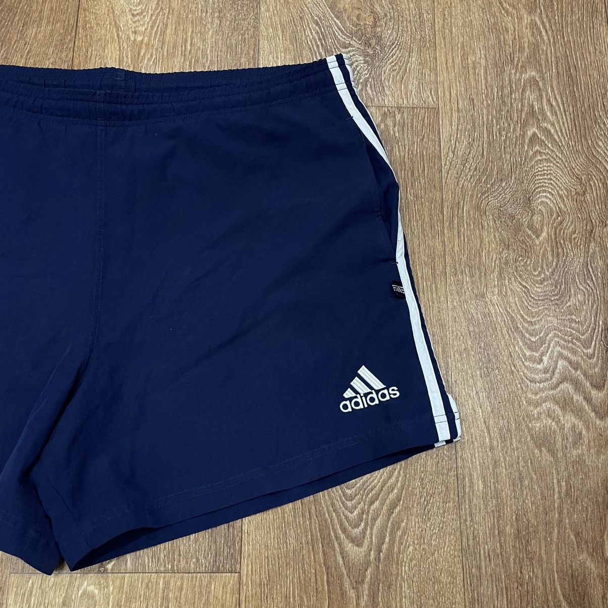 Adidas Vintage Adidas shorts streetwear y2k style casual Size US 36 / EU 52 - 3 Thumbnail