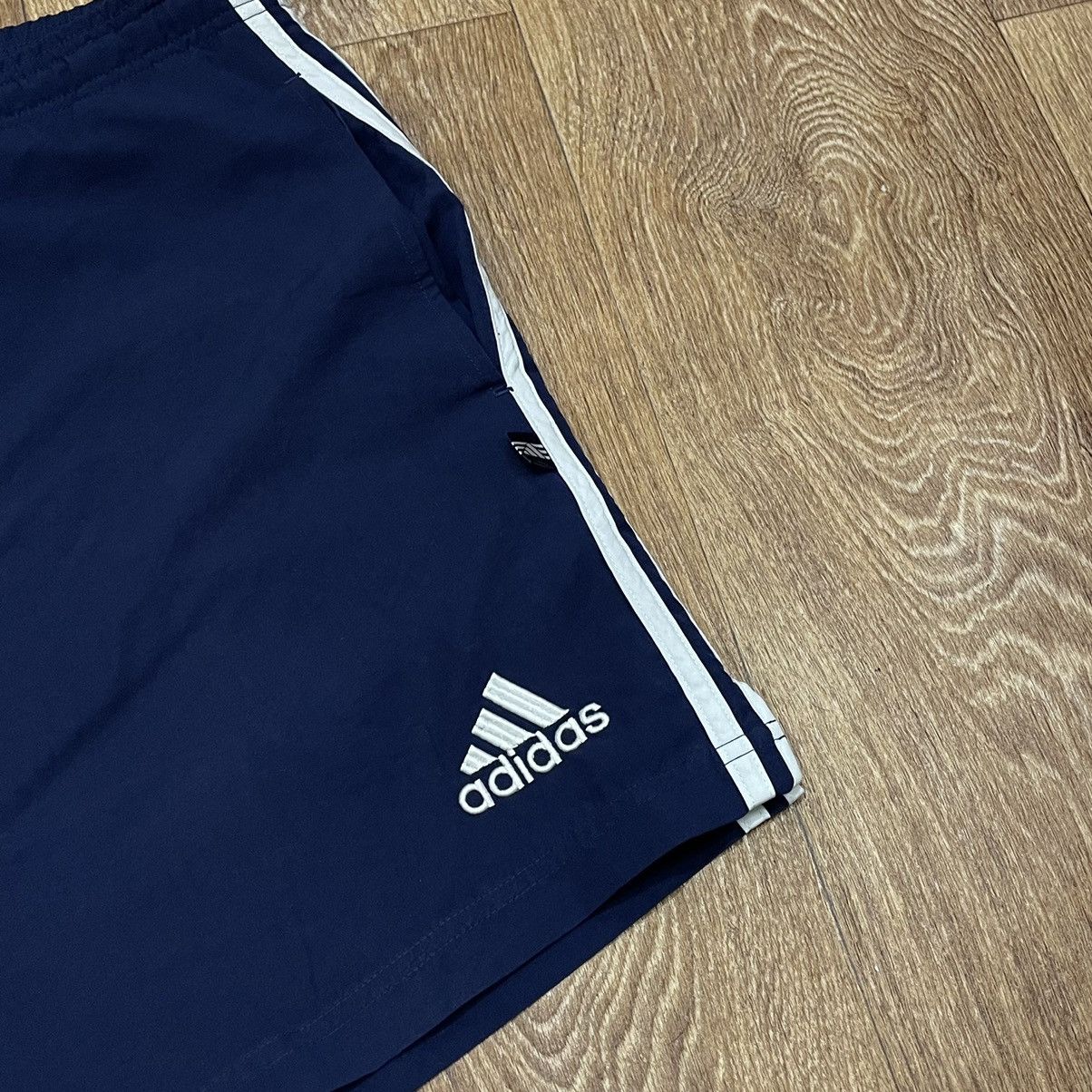 Adidas Vintage Adidas shorts streetwear y2k style casual Size US 36 / EU 52 - 4 Thumbnail