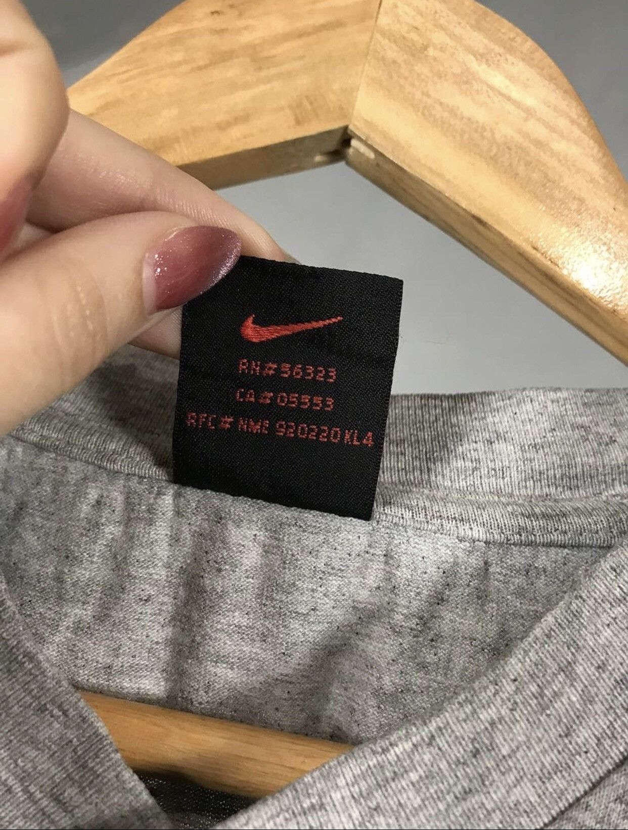 Nike × Vintage Nike swoosh streetwear vintage tee Size US L / EU 52-54 / 3 - 4 Thumbnail