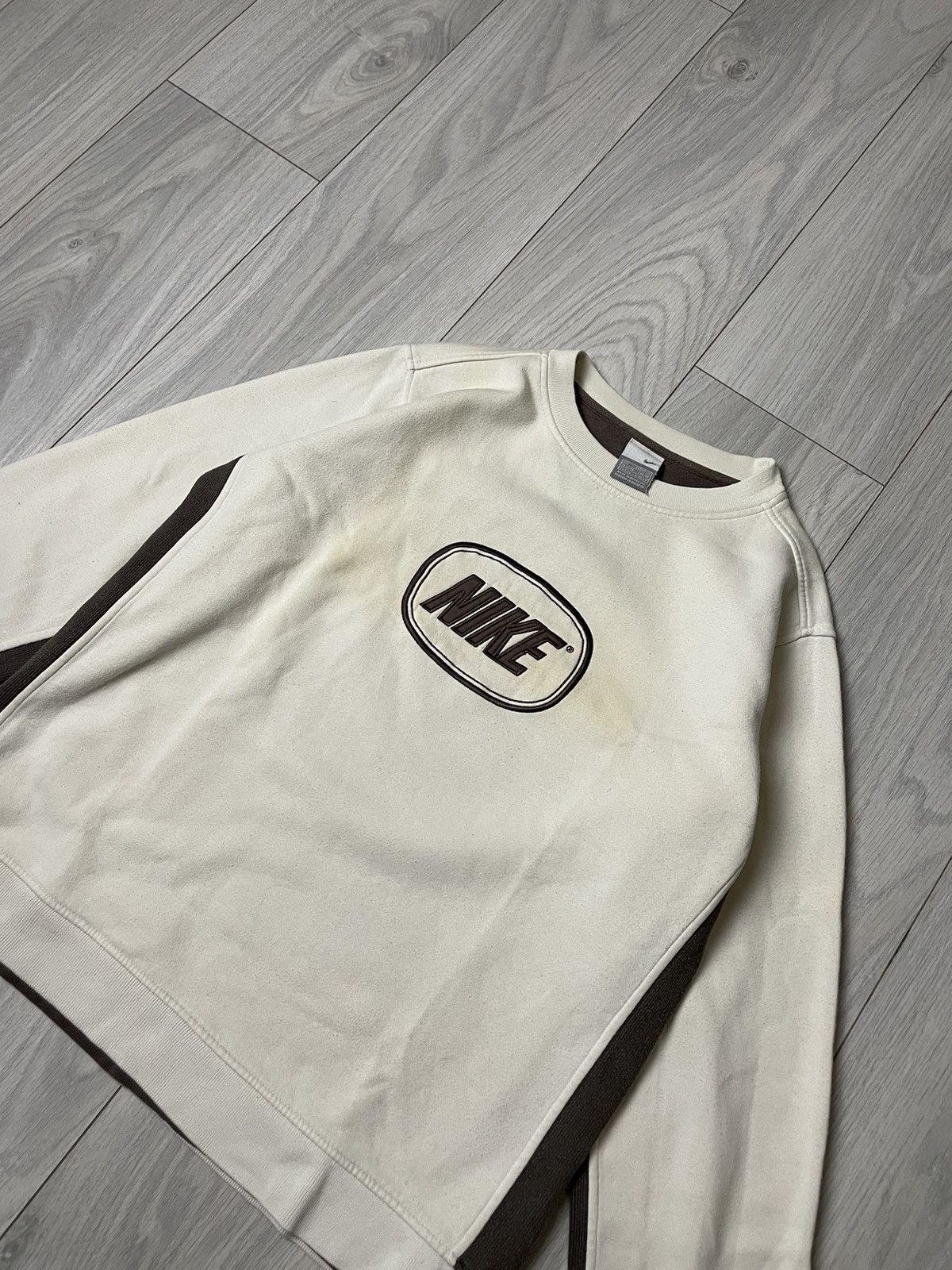 Vintage Vintage Nike Centre Logo Y2K Brown Size US S / EU 44-46 / 1 - 2 Thumbnail