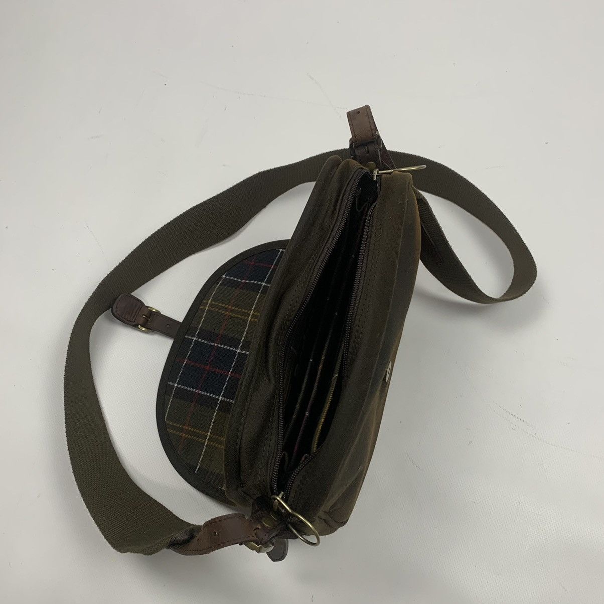 Barbour Barbour Wax Leather Cartridge Bag Size ONE SIZE - 9 Thumbnail