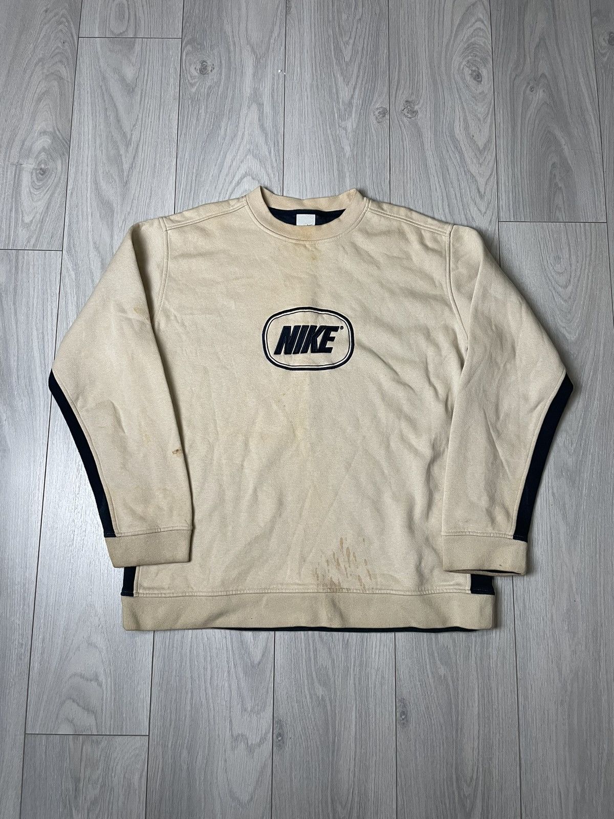 Vintage Vintage Sweatshirt Nike Centre Logo Y2K Beige Size US L / EU 52-54 / 3 - 1 Thumbnail