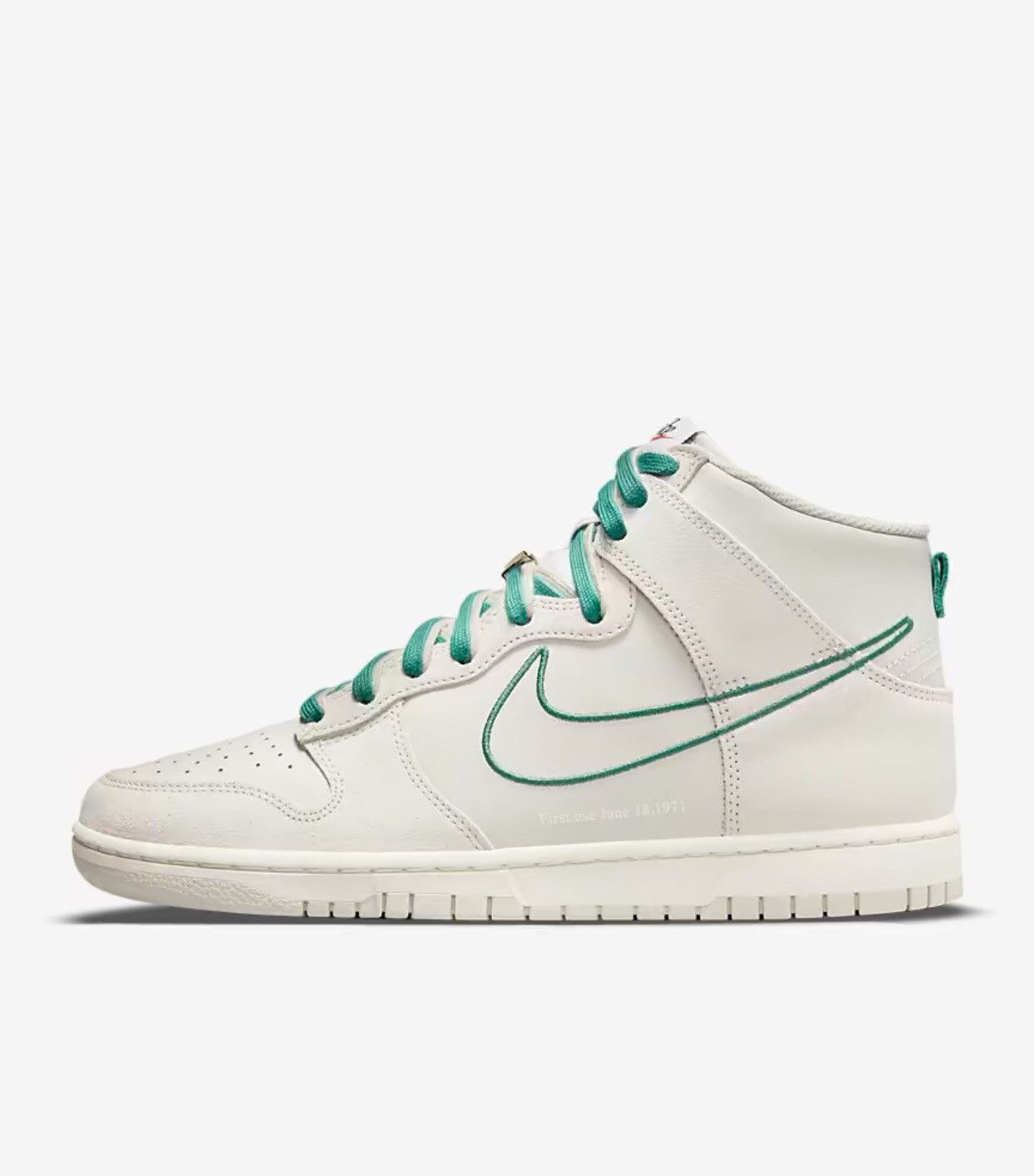 Nike Nike Dunk High SE "Sail" Size US 11 / EU 44 - 11 Thumbnail