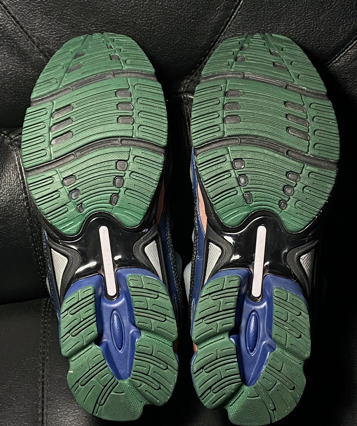 Adidas × Raf Simons Raf Simons Ozweego 2 Cblack | Dbrown | Drkgrn Size US 8 / EU 41 - 9 Thumbnail