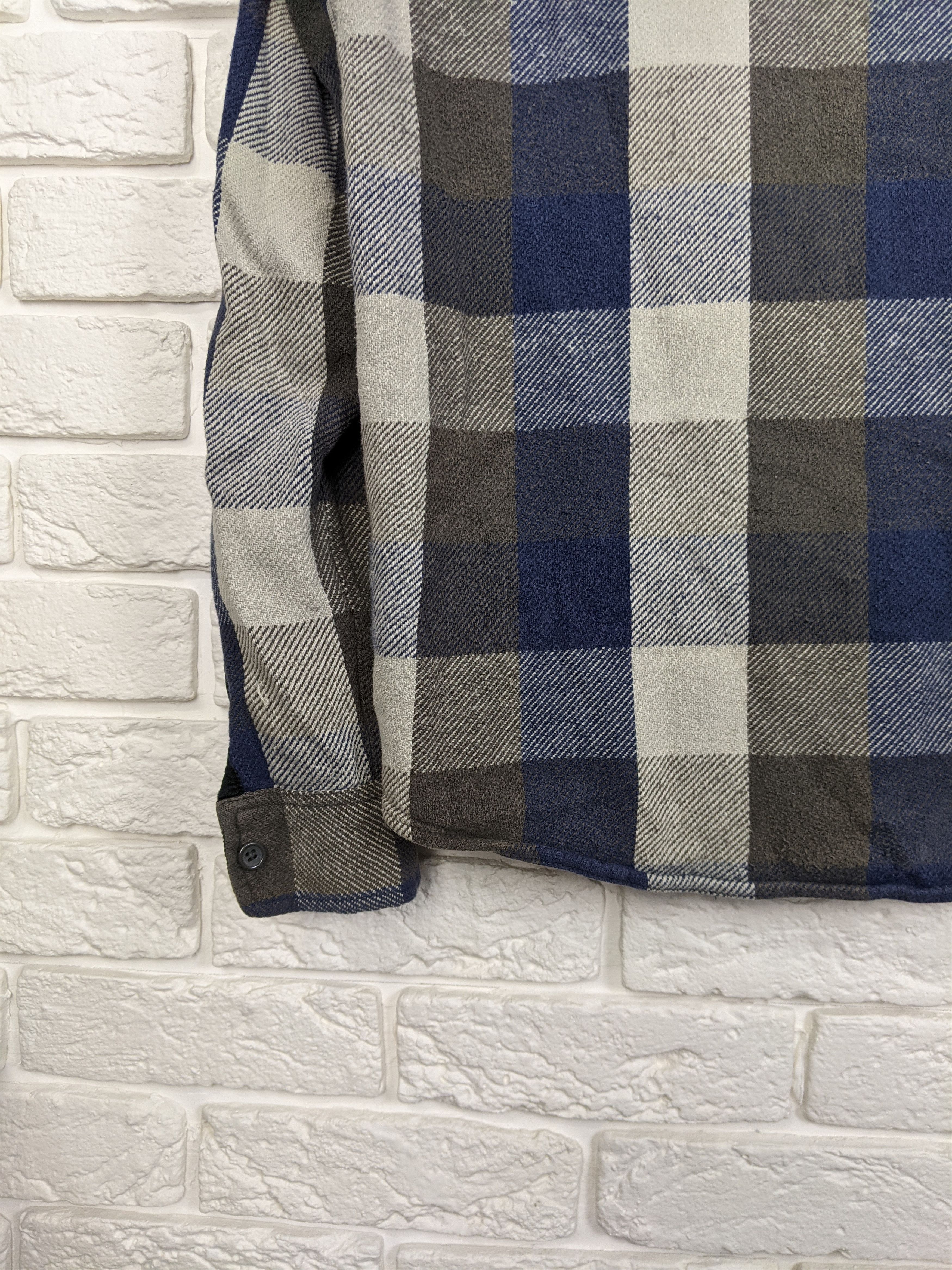 Carhartt × Carhartt Wip × Vintage Carhartt Blue/Gray/Brown Flannel Shirt Size M Size US M / EU 48-50 / 2 - 3 Thumbnail