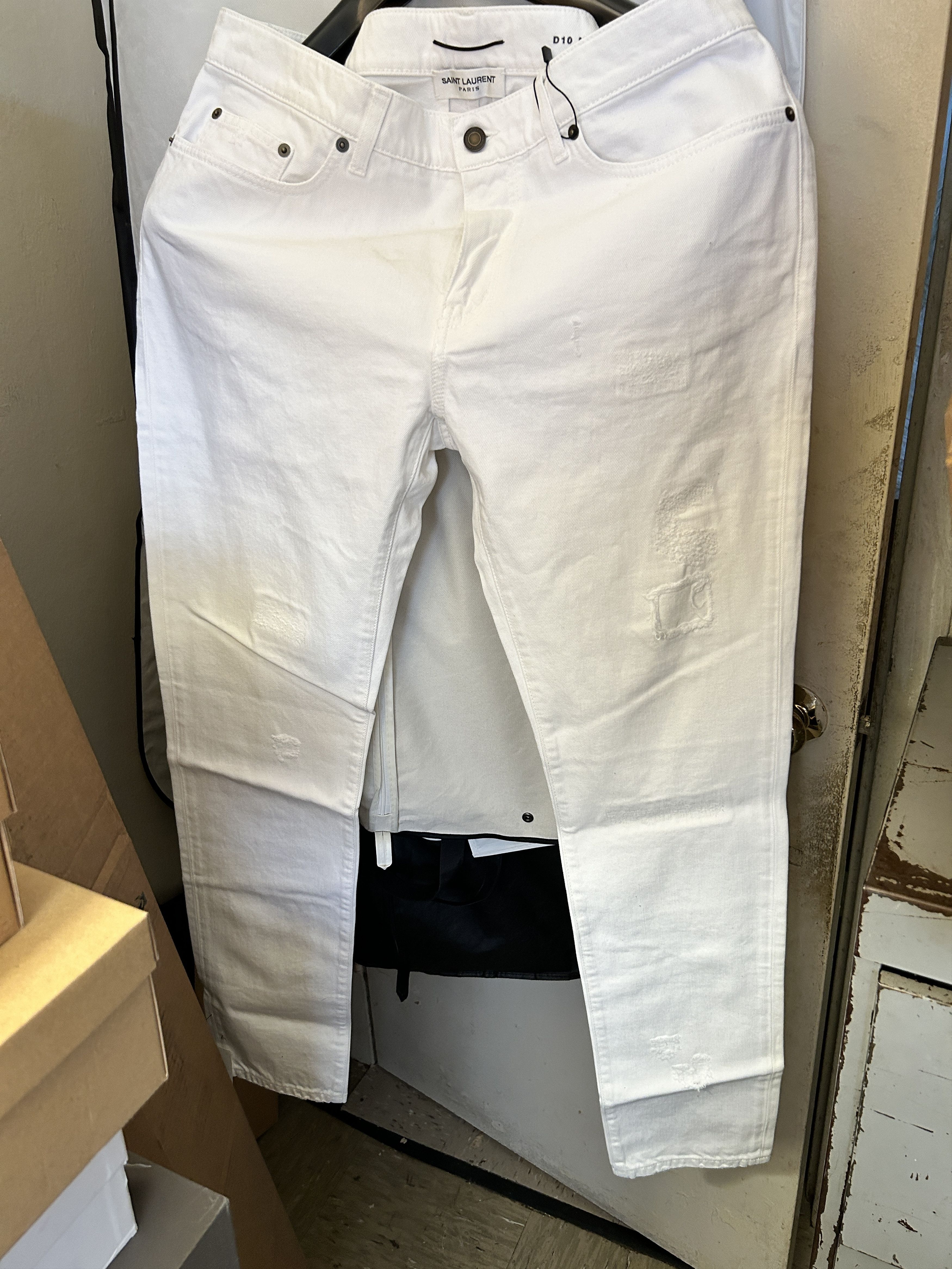Hedi Slimane D10 M/SK-LW White Distressed Skinny Jeans 415452 y888L HEDI Size US 32 / EU 48 - 2 Thumbnail