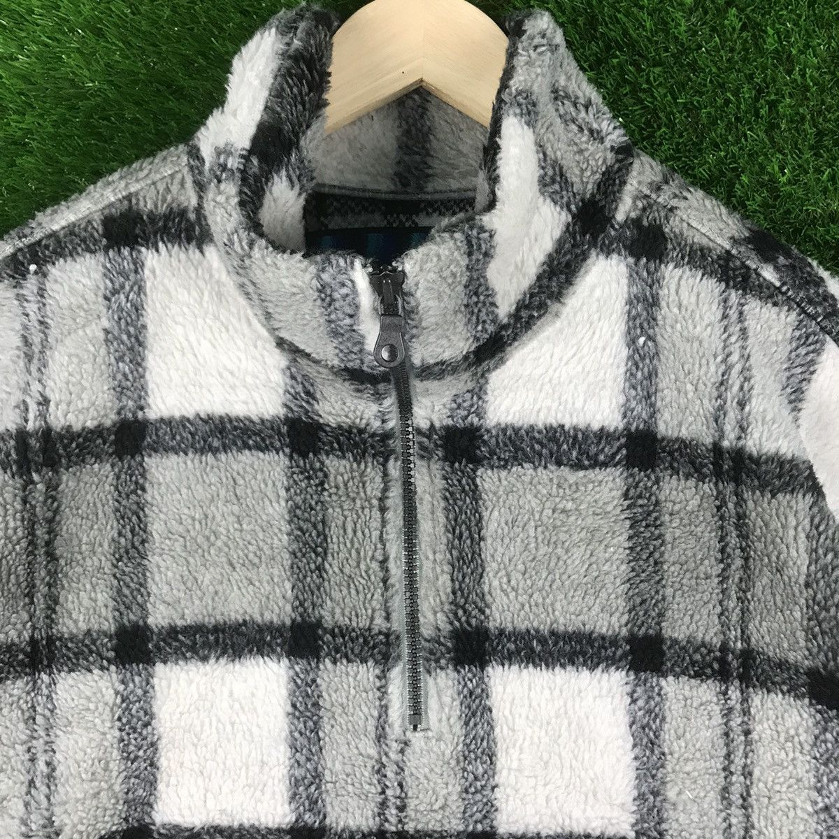 Ellesse Vintage Ellesse Plaid Tartan Fleece Jacket Size US L / EU 52-54 / 3 - 2 Thumbnail