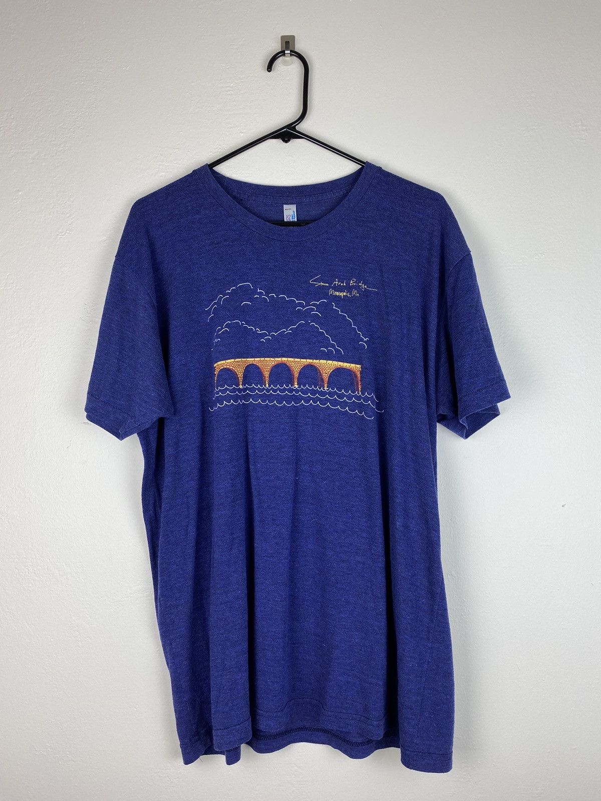 Vintage Vintage Single Stitch T Shirt Rare Stone Arch Bridge Tee Size US XL / EU 56 / 4 - 1 Thumbnail