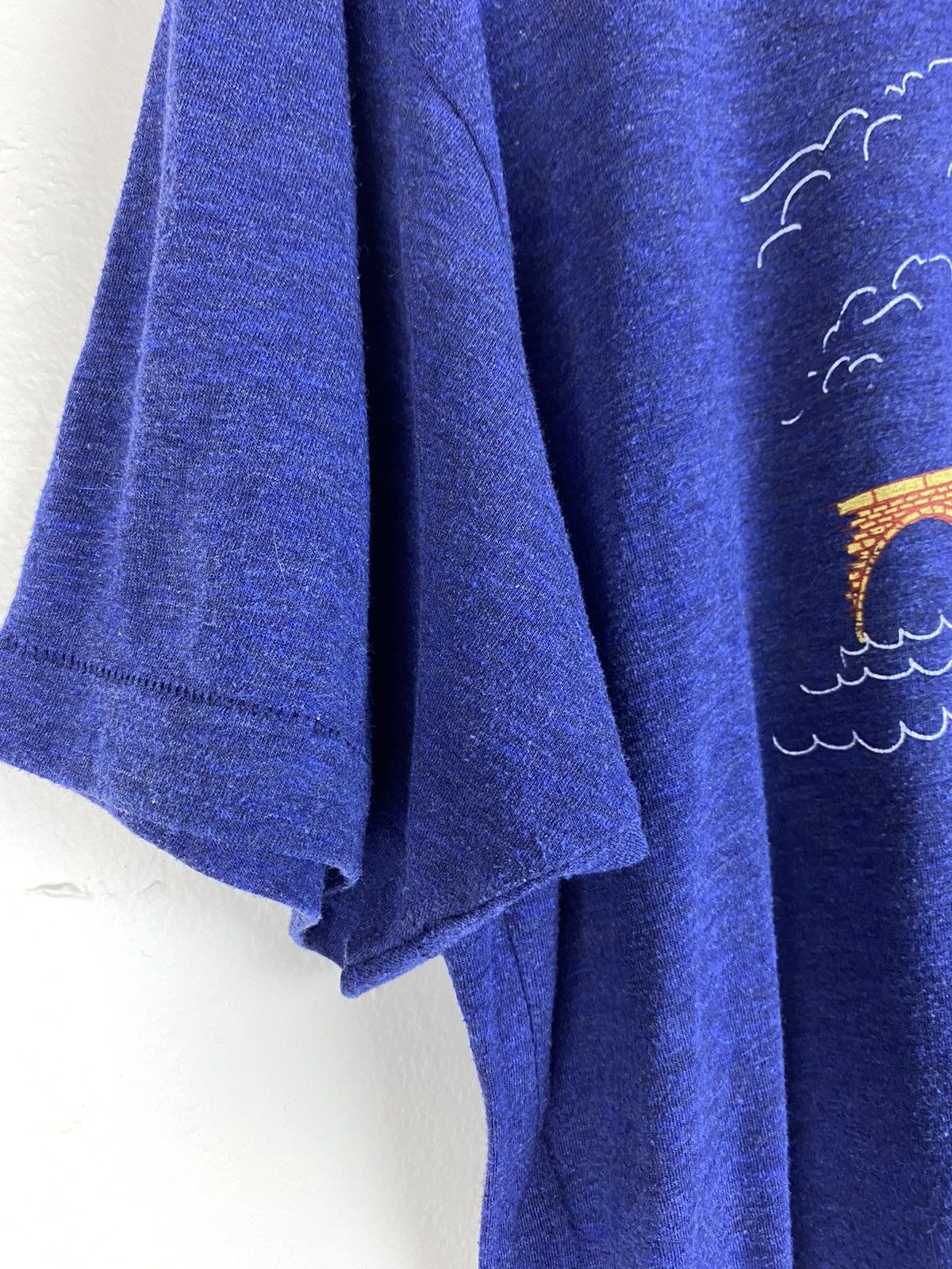Vintage Vintage Single Stitch T Shirt Rare Stone Arch Bridge Tee Size US XL / EU 56 / 4 - 4 Thumbnail