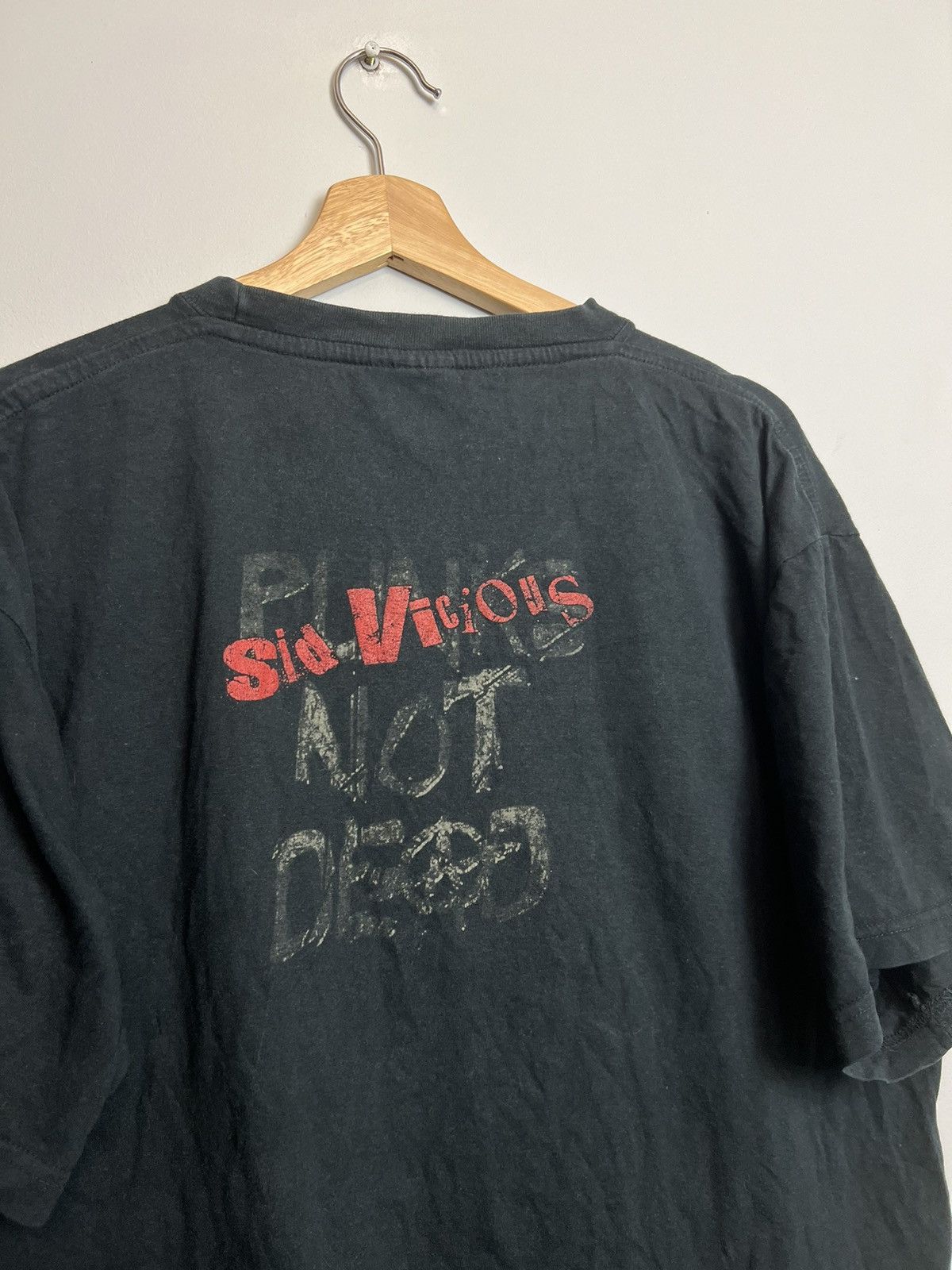 Band Tees Vintage 90s Sid Vicious Sex Pistols Anarachy Punk Band Tee Size US L / EU 52-54 / 3 - 3 Thumbnail