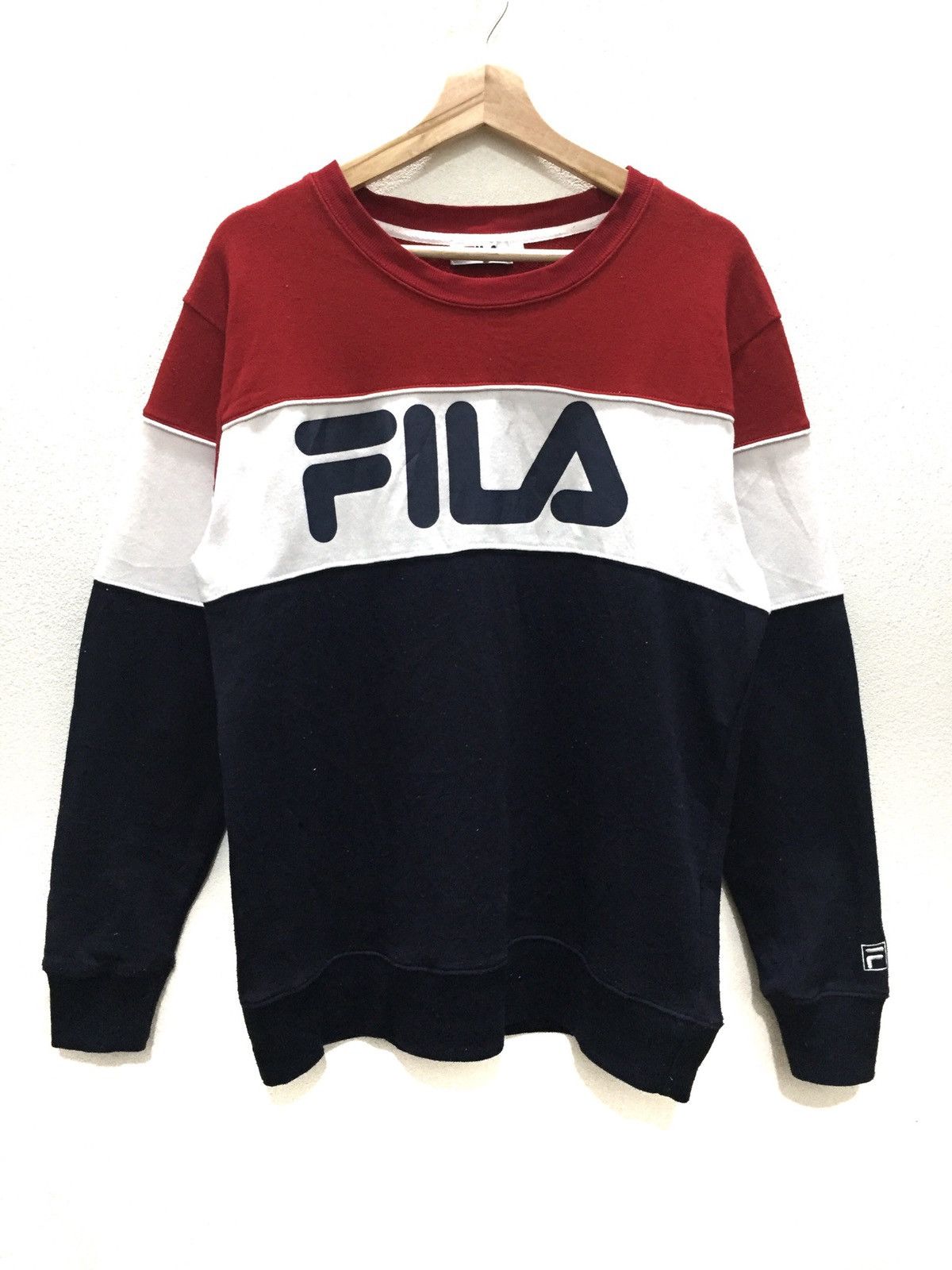 City Streets Fila Crewneck Multicolour Sweatshirt Big Logo Size US L / EU 52-54 / 3 - 1 Thumbnail