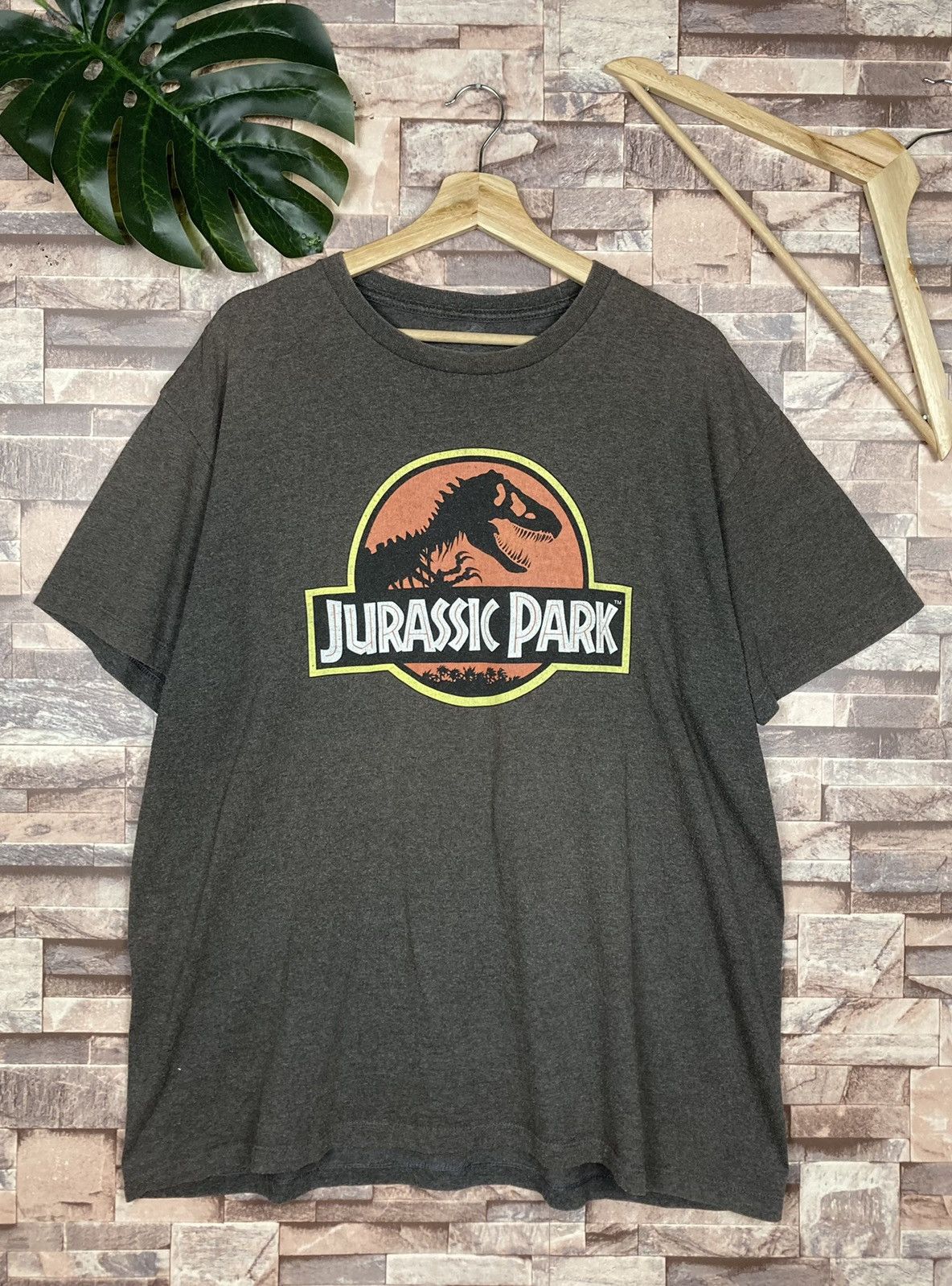 Universal Studios Vintage 90s Jurassic Park movie tee #T7-10 Size US XL / EU 56 / 4 - 1 Thumbnail