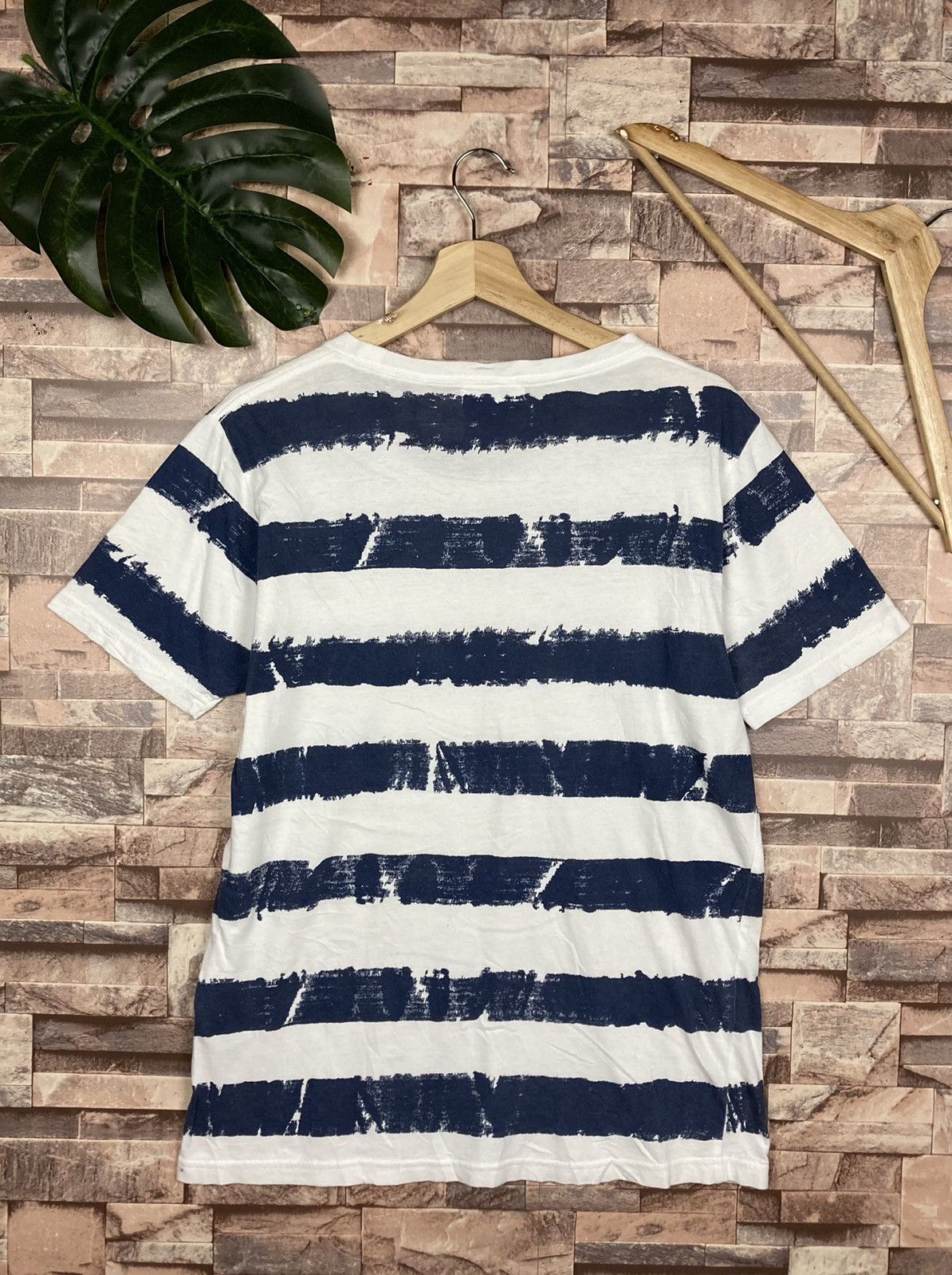 Japanese Brand Takeo Kikuchi Tee Shirt #T10-3 Size US M / EU 48-50 / 2 - 2 Thumbnail