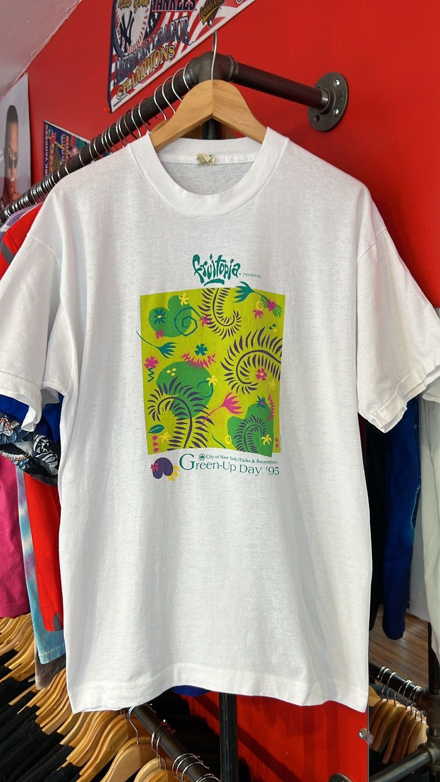 Vintage Vintage 90s Fruitopia Green Day Shirt Size US L / EU 52-54 / 3 - 1 Preview