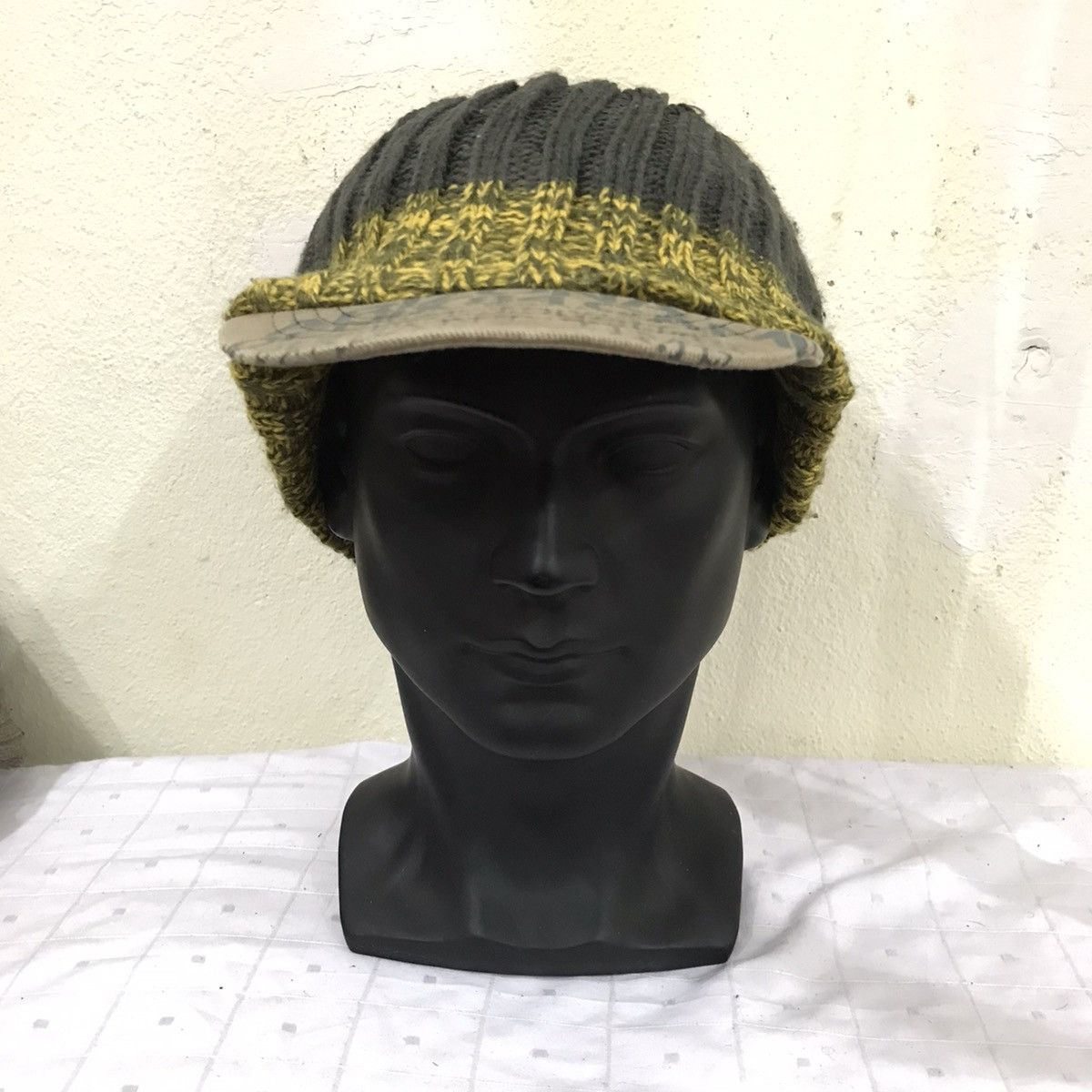 AriZona Knit Beanie Hat