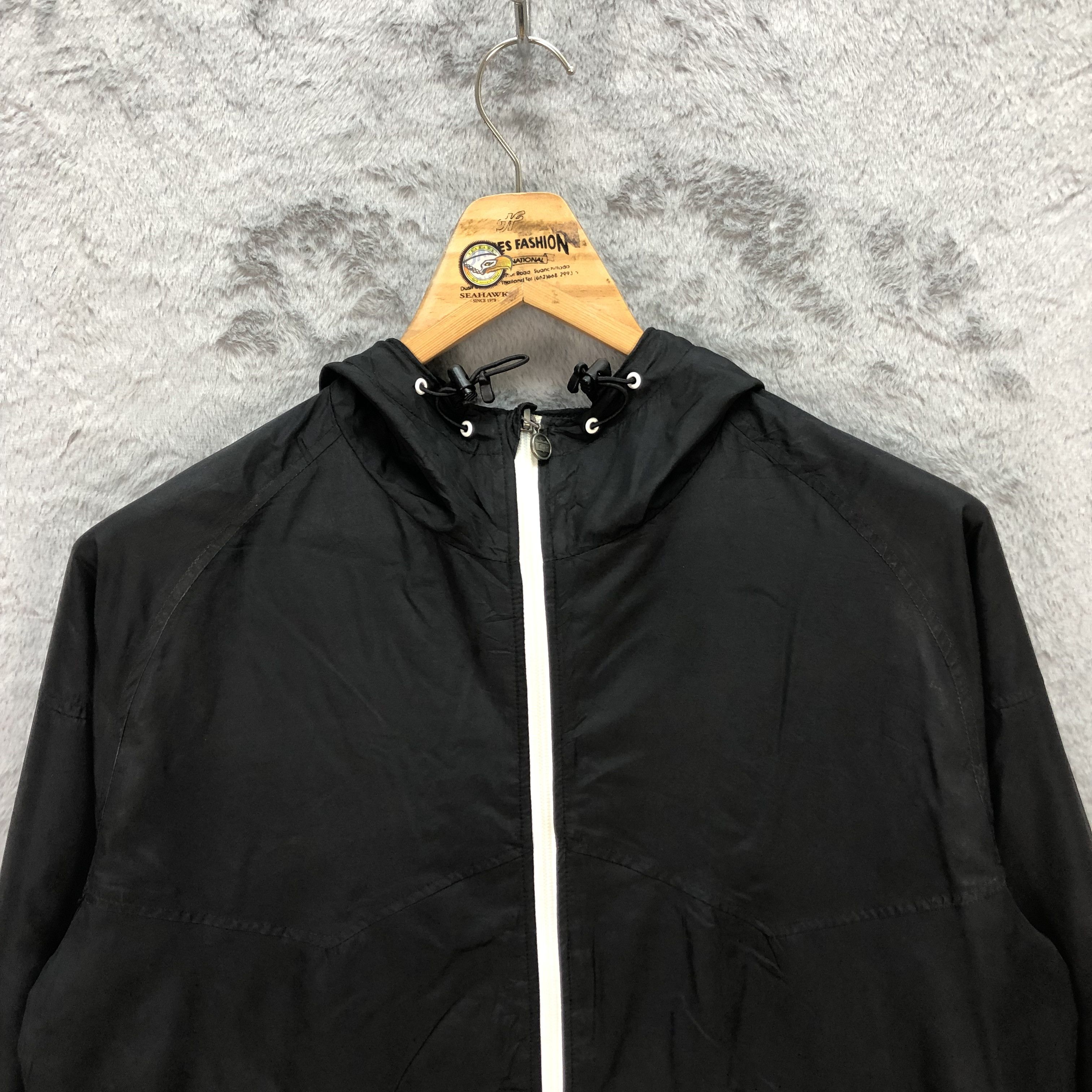 Asics ONITSUKA TIGER HOODED LIGHT ZIPPER JACKET #5523-195 Size US M / EU 48-50 / 2 - 2 Thumbnail