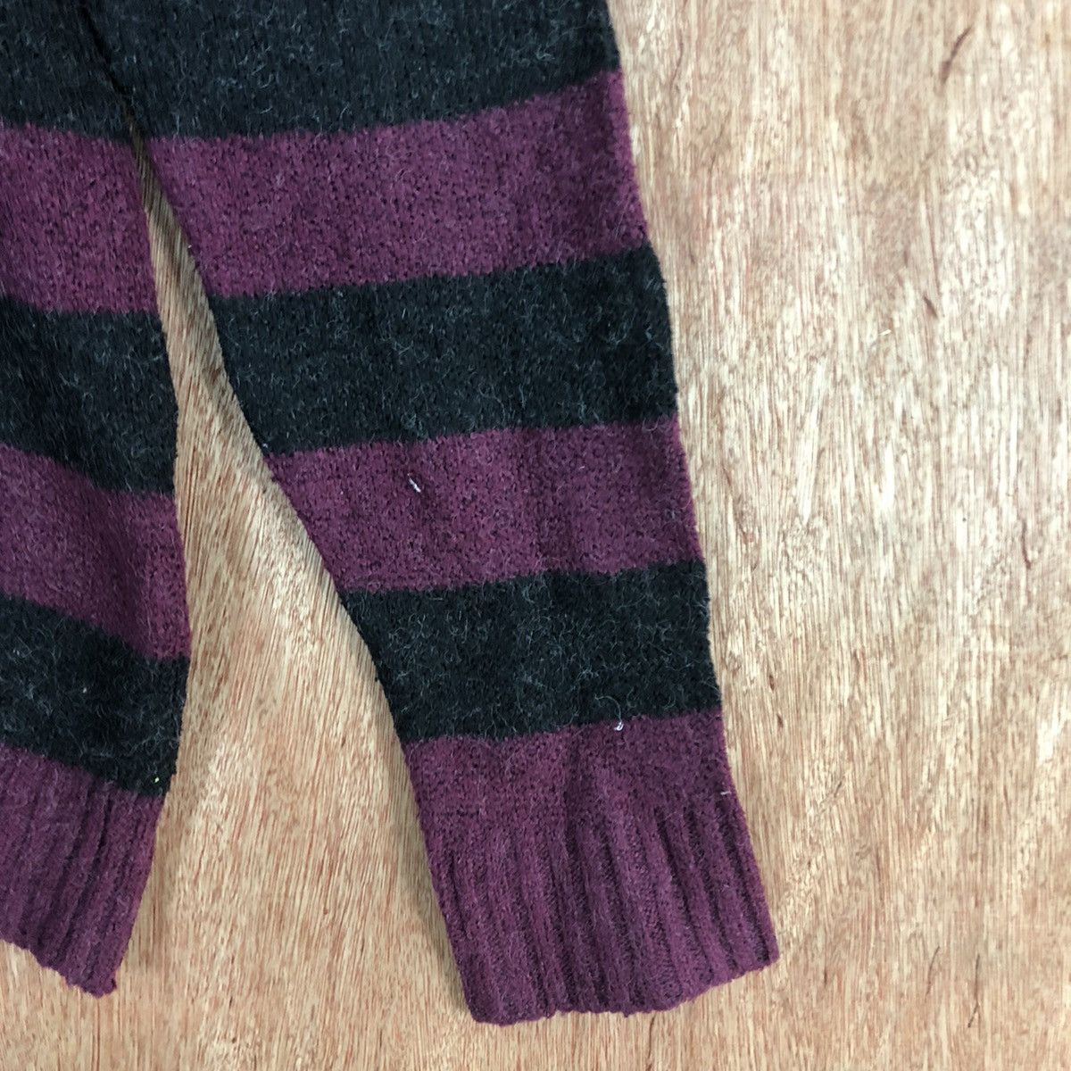 Homespun Knitwear × Japanese Brand × OVER THE STRiPES DLL ArtWare Stripe Black Maroon Knitwear like cobain #c601 Size US M / EU 48-50 / 2 - 4 Thumbnail